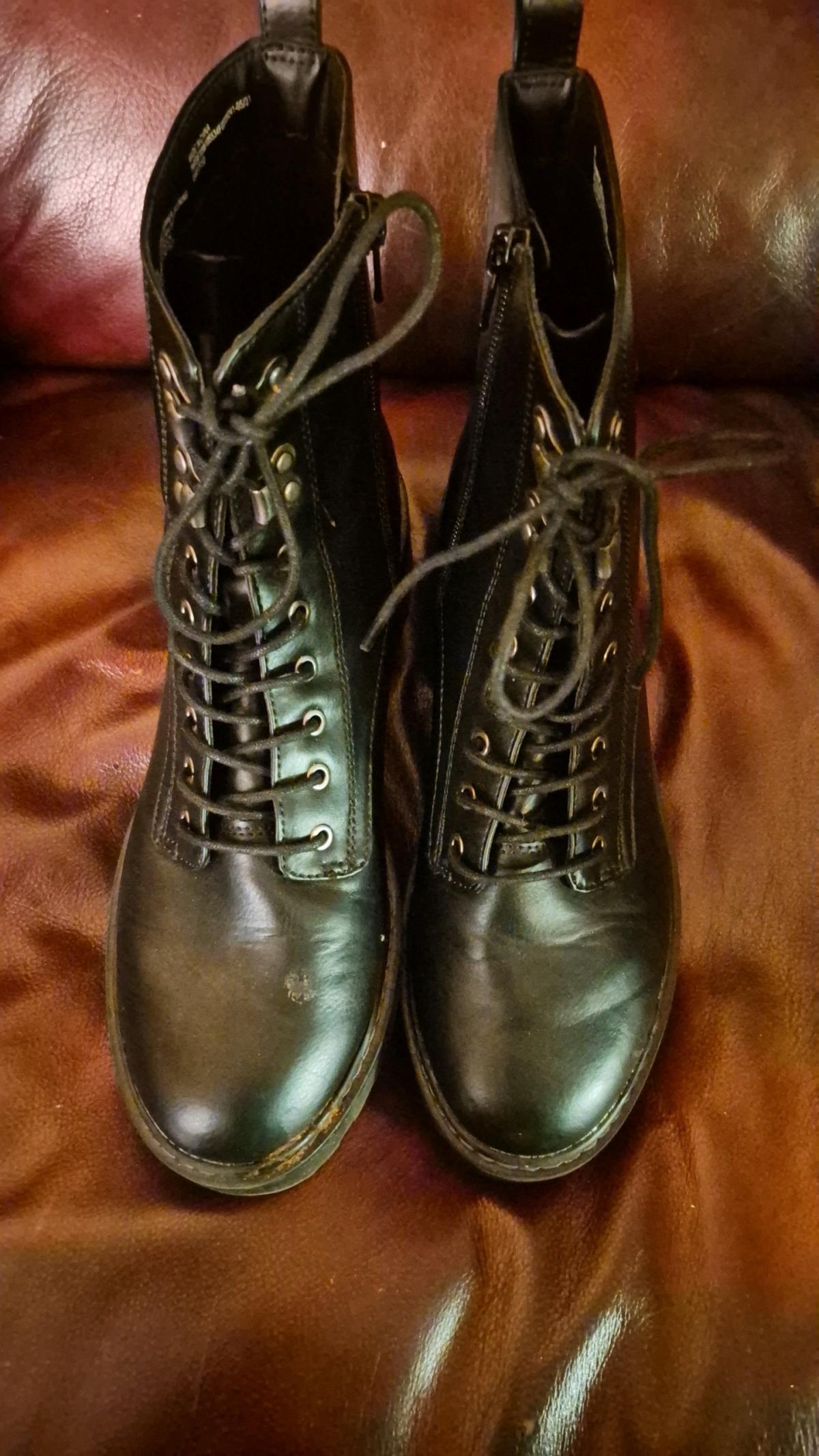 Universal Thread Marta Black Combat Boots