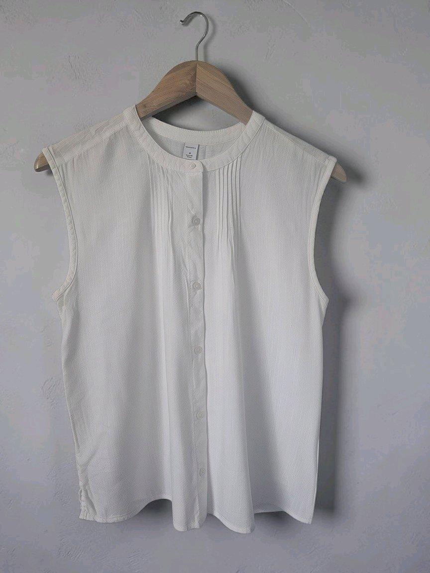 Old Navy Womens Sleeveless ButtonFront Blouse  Medium  White