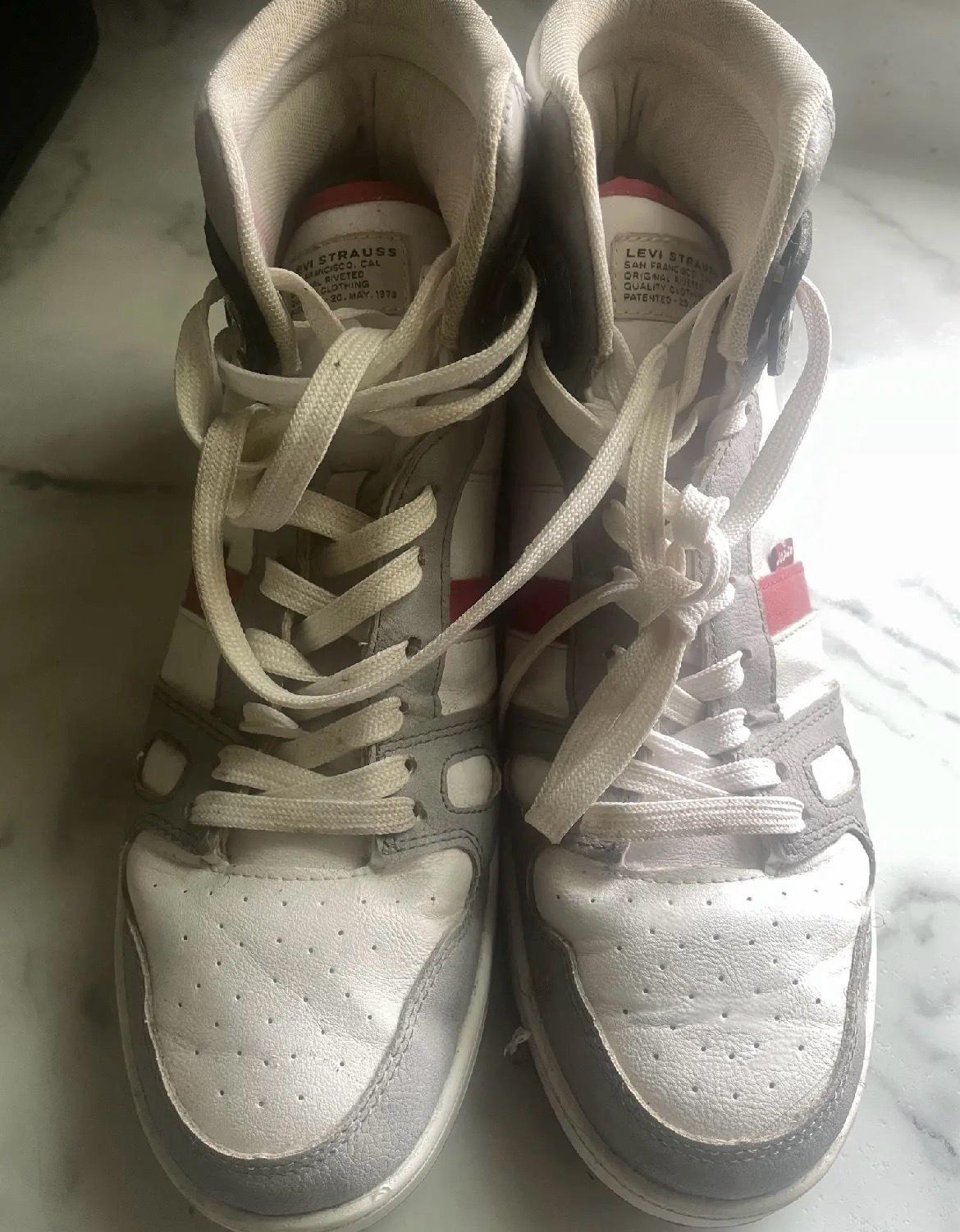 Grey white navy  red Levis size 11115