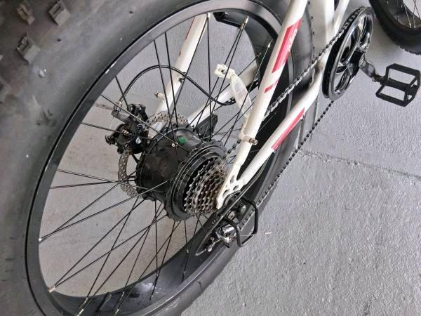 EBike New Ebike fully loaded w NEW Charger Front back water