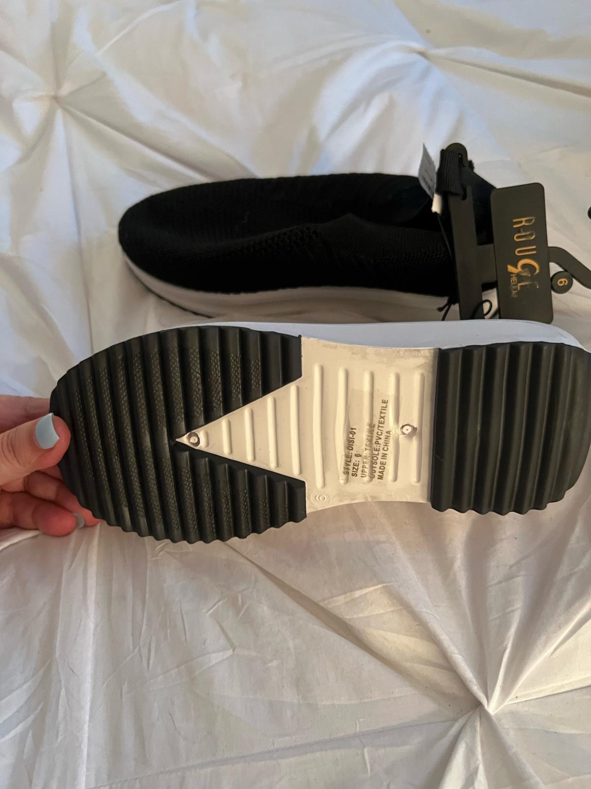 fashion sneakers black size 8
