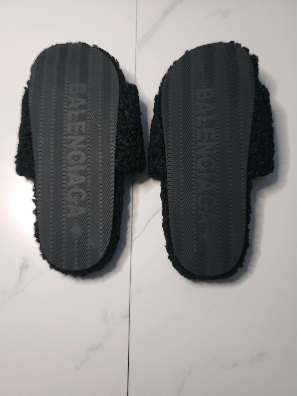 balenciaga slides