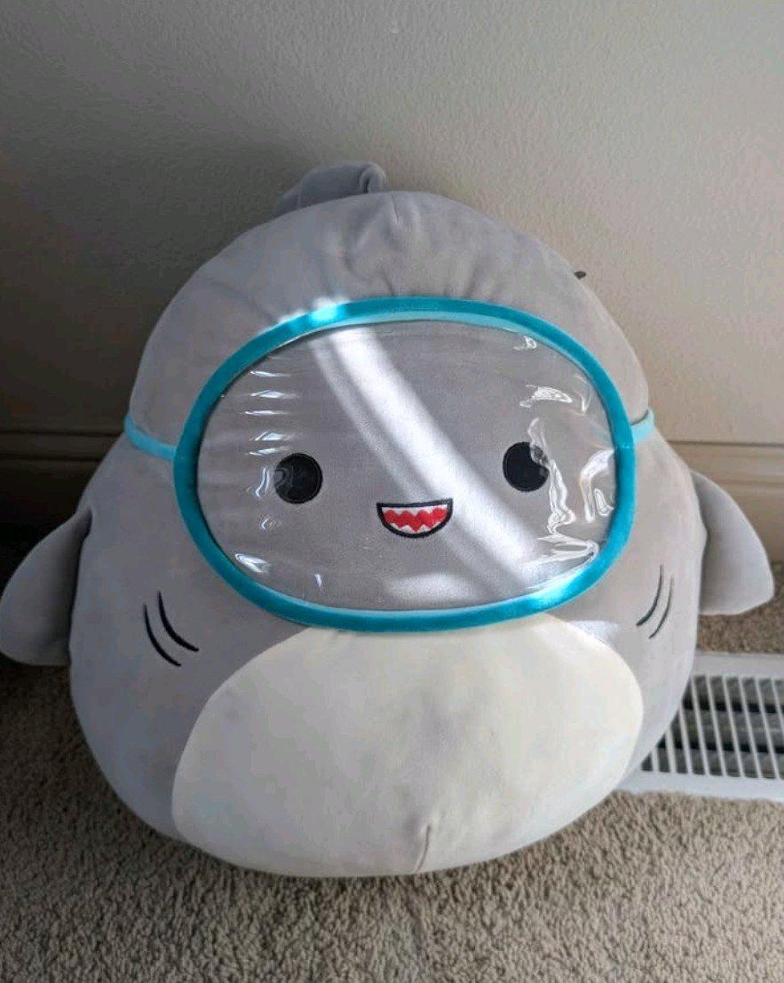 squish mellow shark