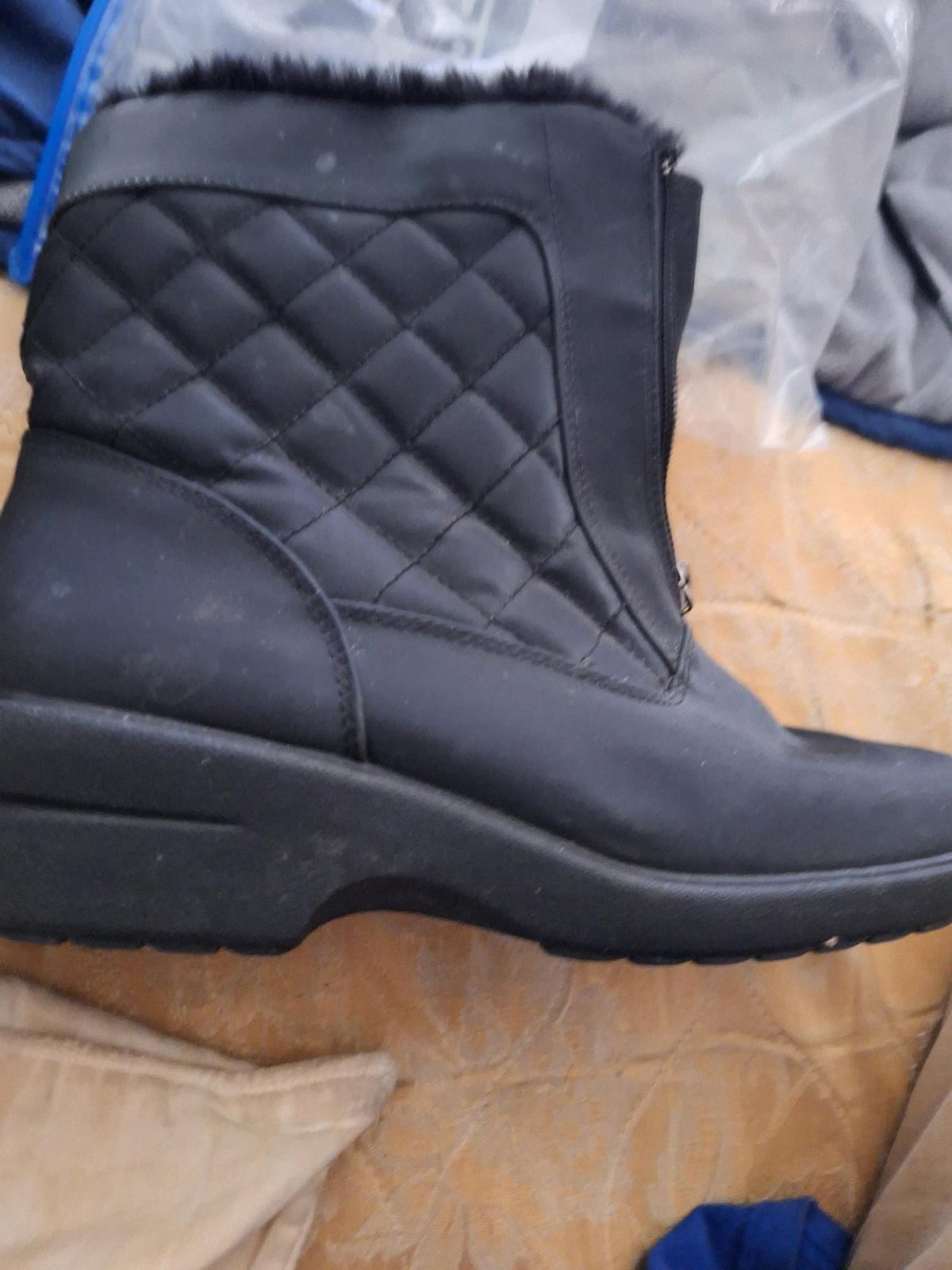 Boots water water boots if they are brand new  can be 200