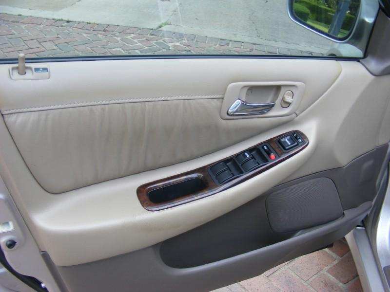 For Sale: 1998 Honda Accord EX  Reliable & Well-Maintaine