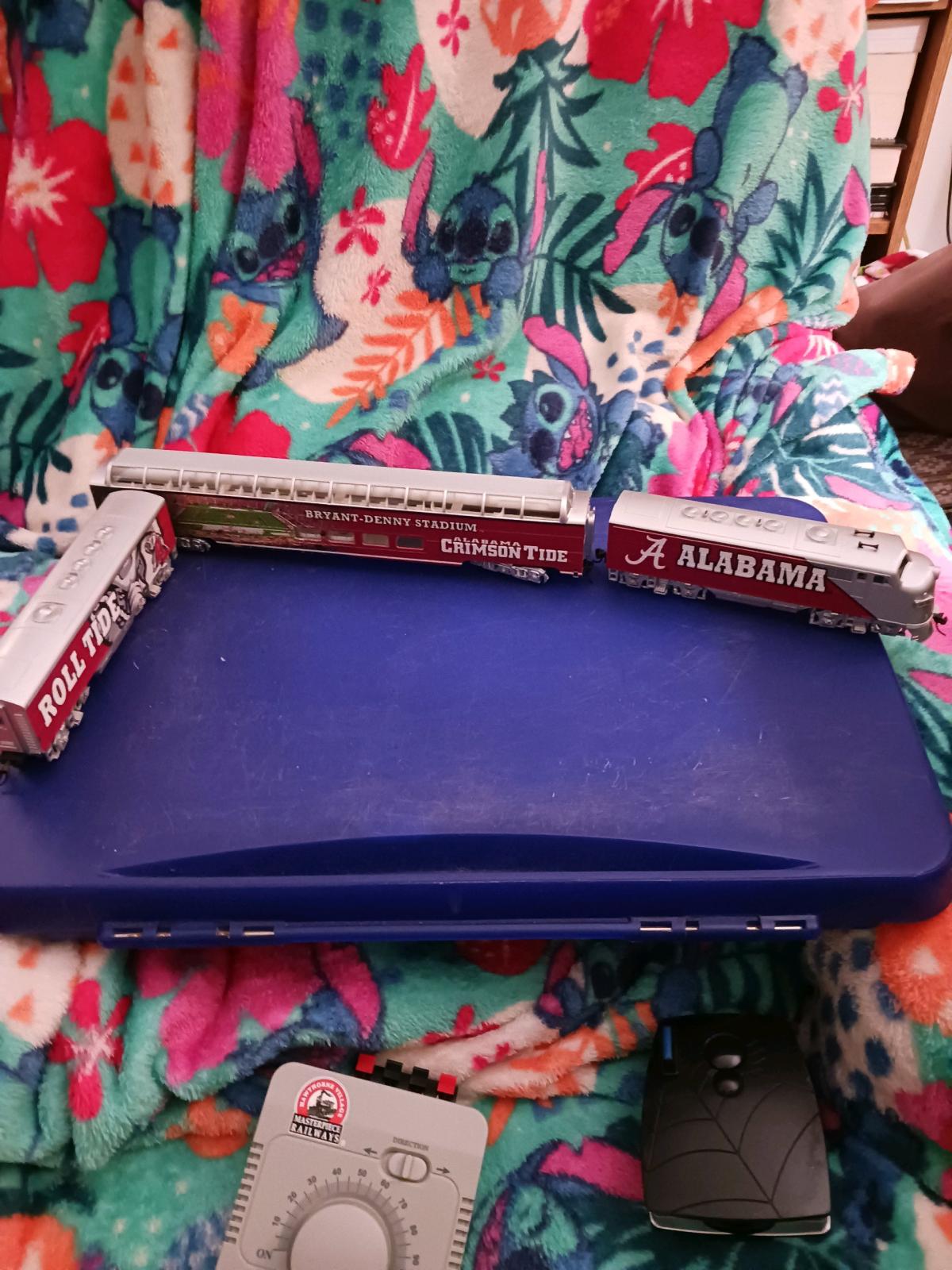 ALABAMA ROLL TIDE COMPLETE TRAIN SET