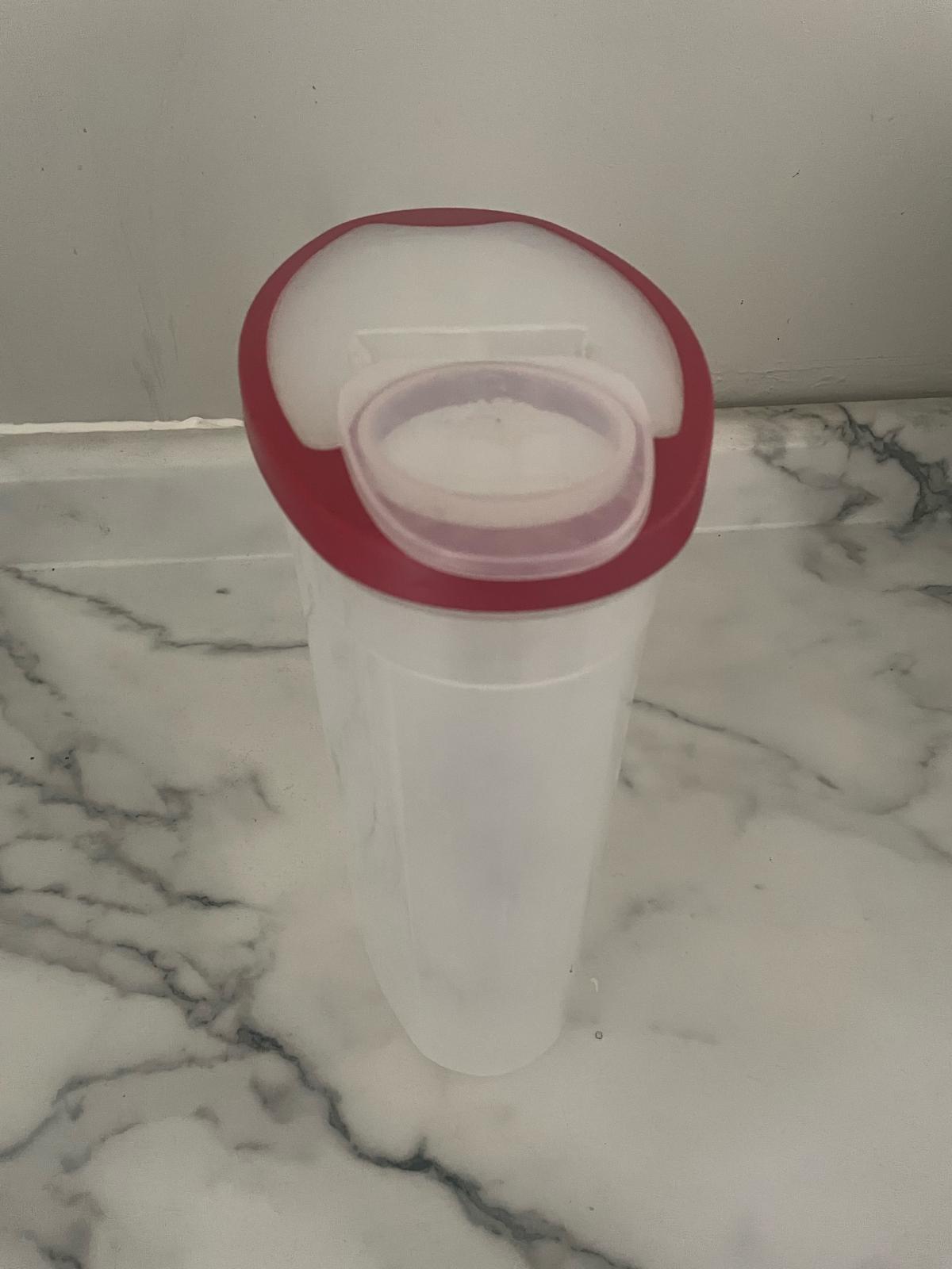Rubbermaid Cereal keeper