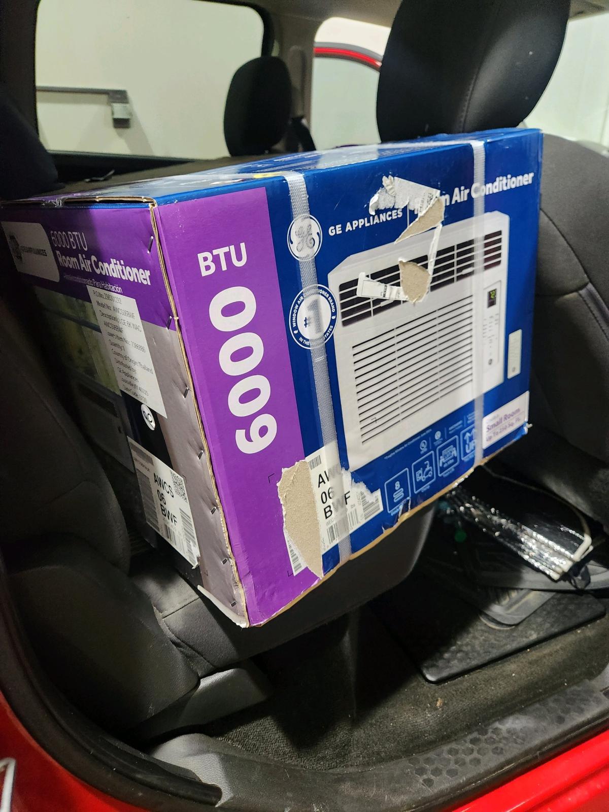 BRAND NEW GE 6000 BTU AC WINDOW UNIT