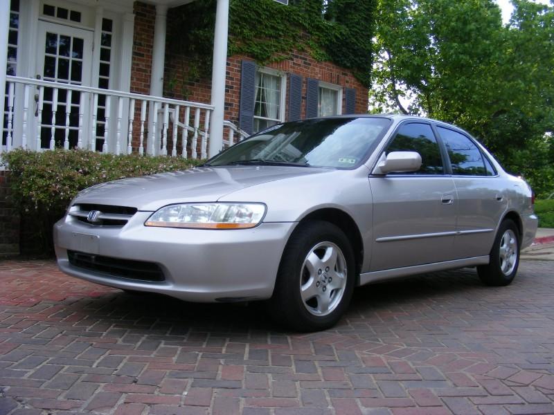 For Sale: 1998 Honda Accord EX  Reliable & Well-Maintaine