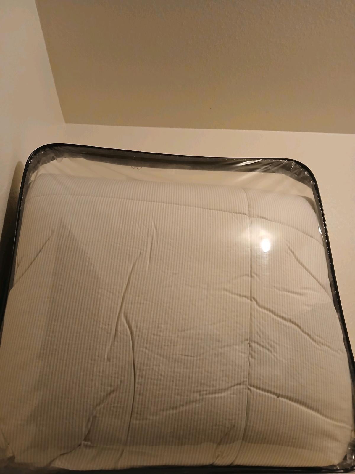 Full size Comforter