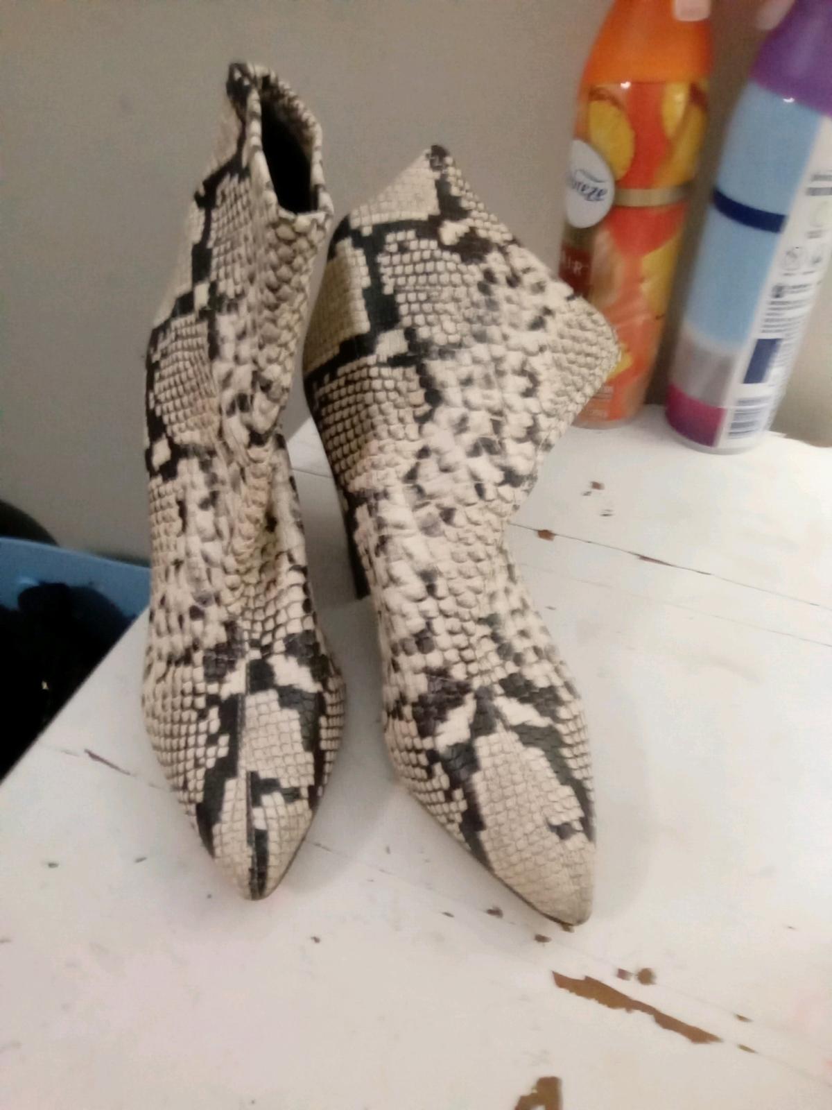 Womens boots