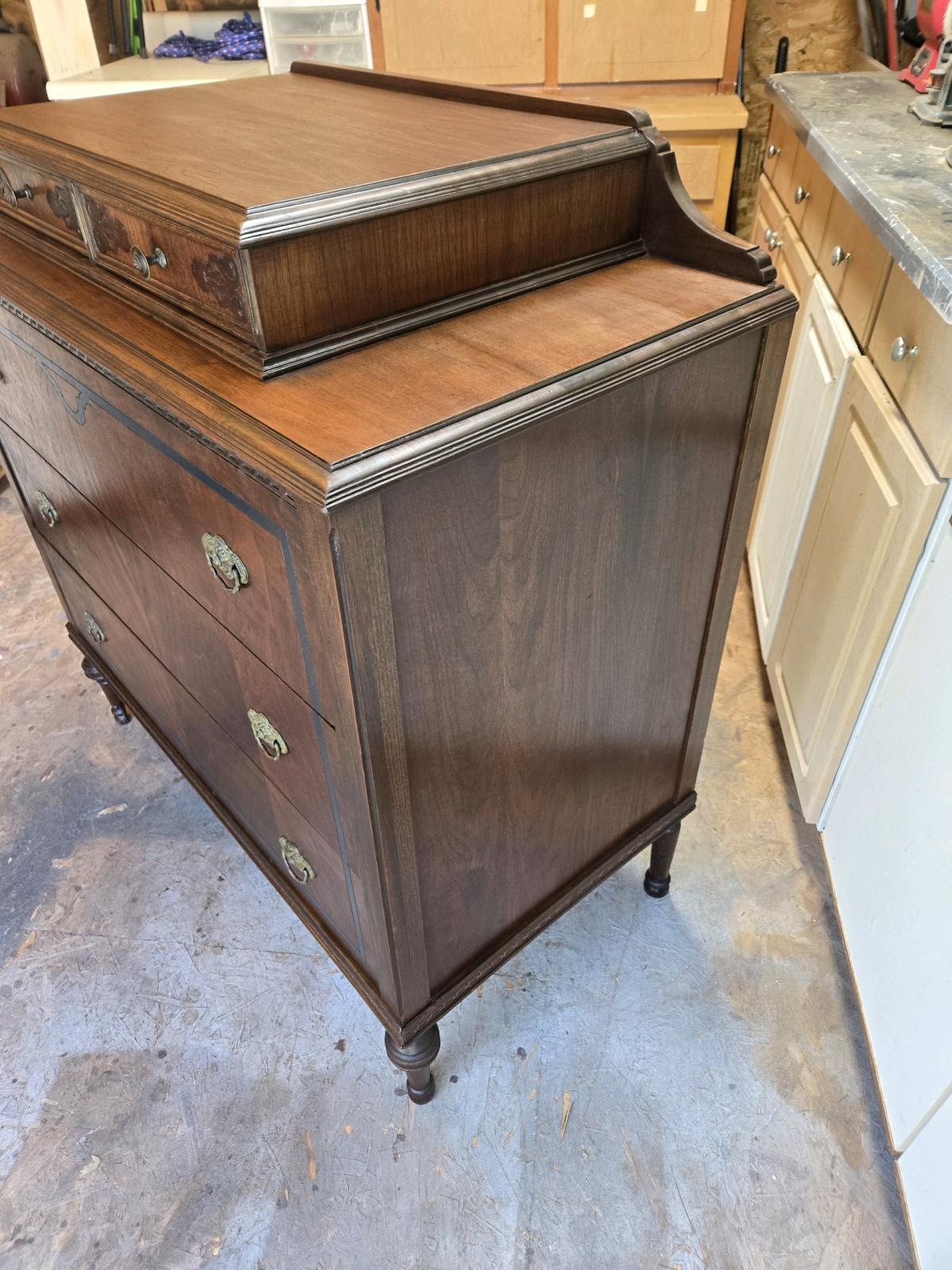 1920s antique 5 drawer dresser in excellent condition