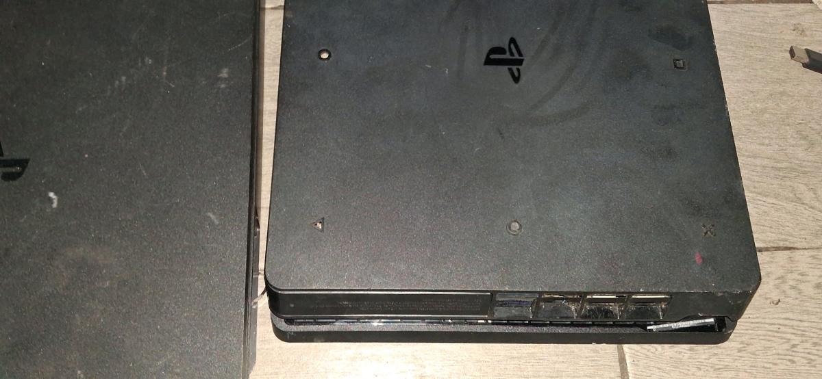 Sony PlayStation 4 PS4 Slim 1TB Console CUH2215B