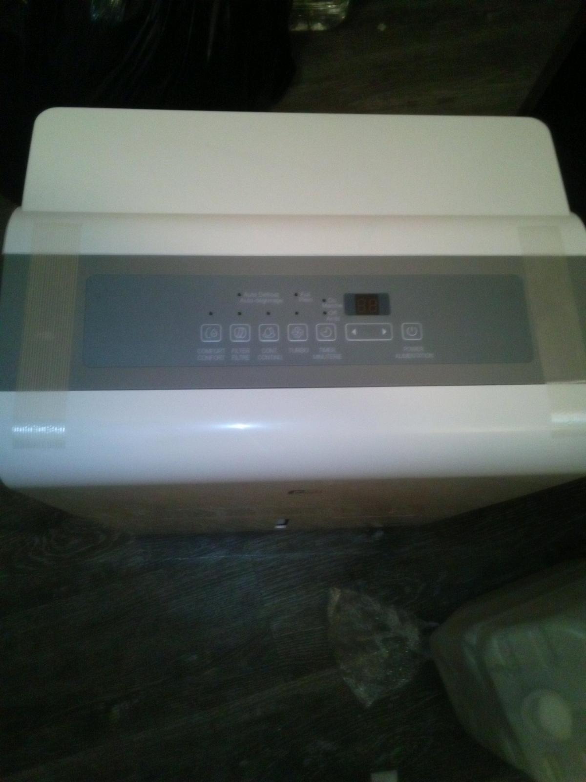 New open box  PERFECT AIRE Dehumidifier