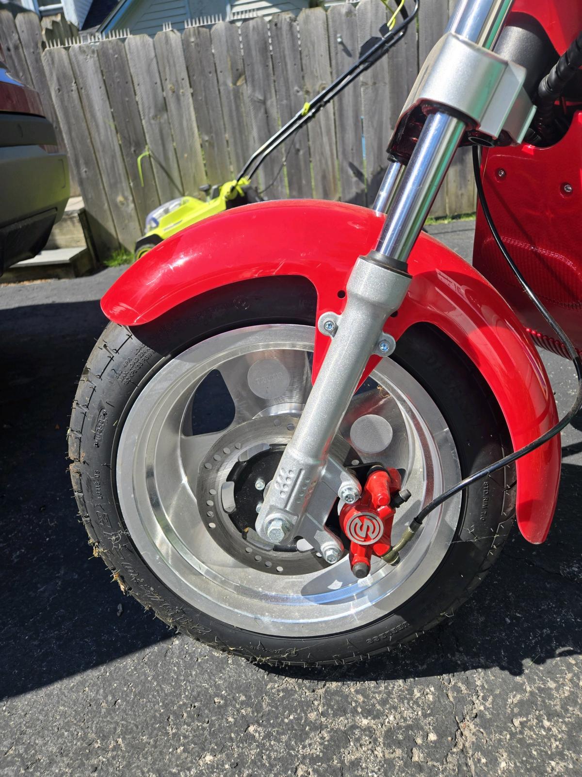 Fat tire electric scooter