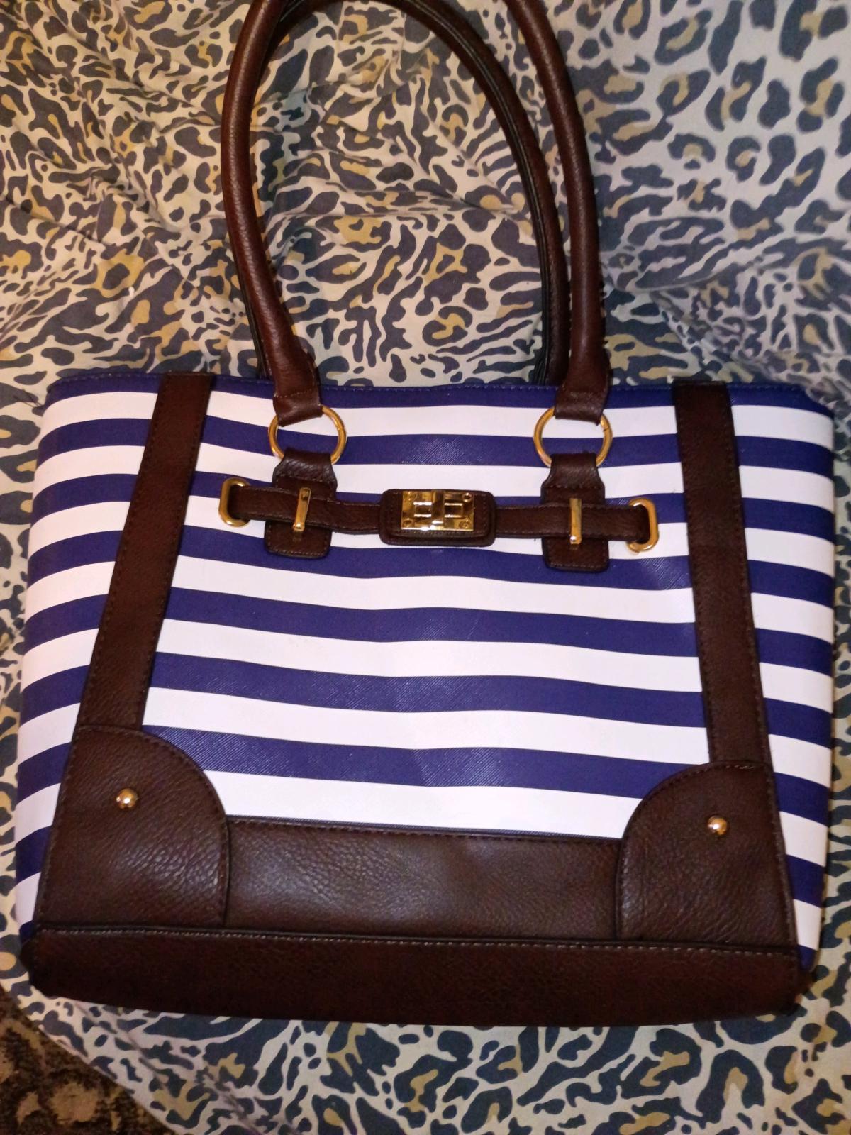 Bulldog womens conceal and carry purse