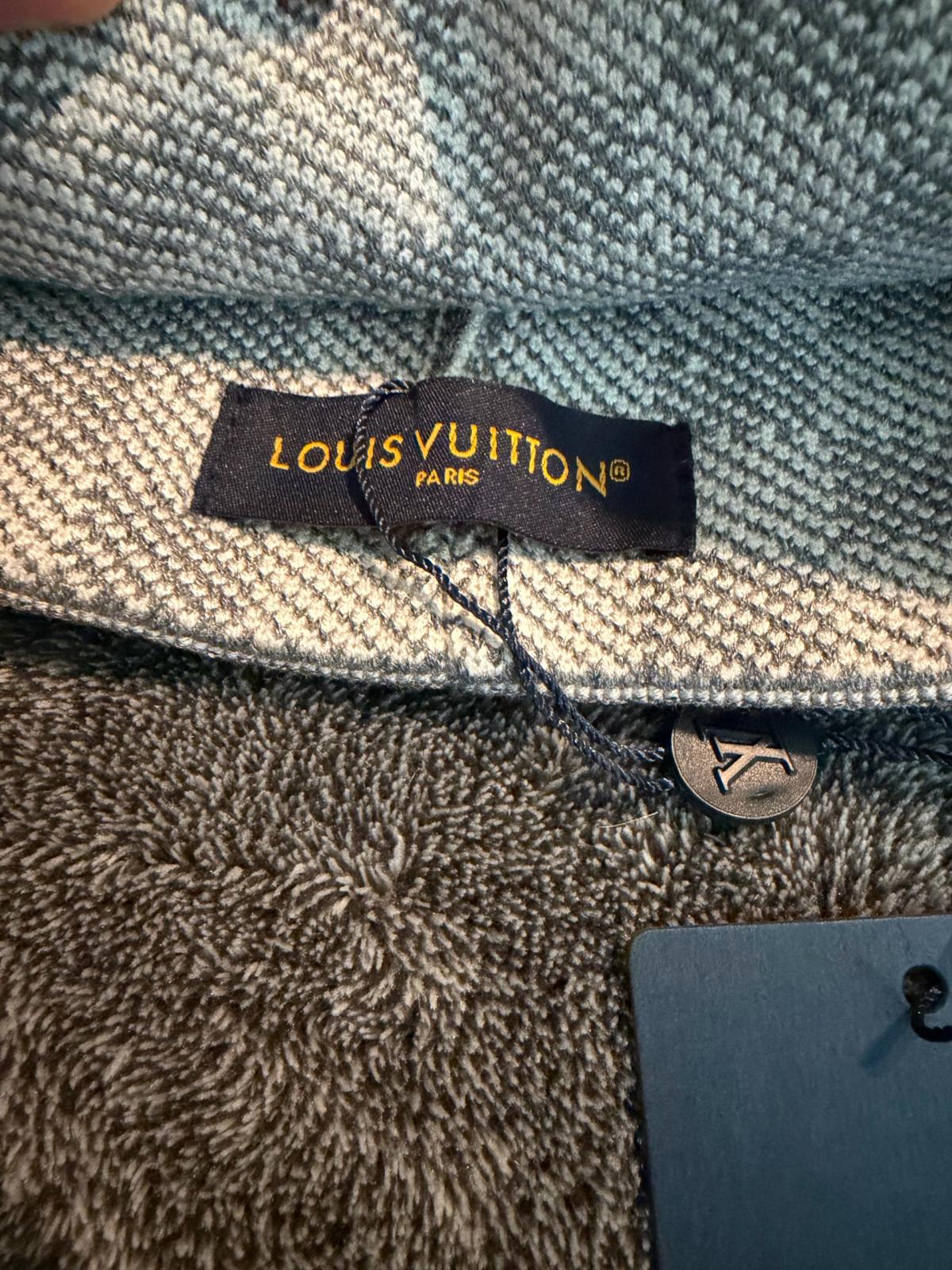 LV beanie grey checkered