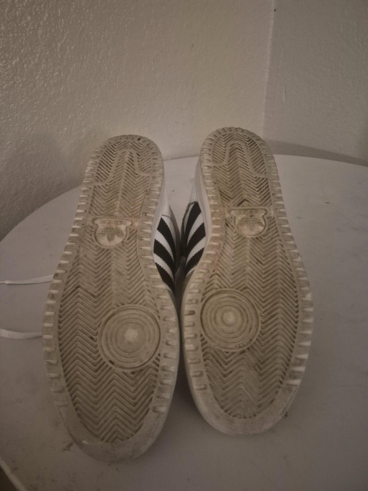 Adidas Throw Back Sneakers