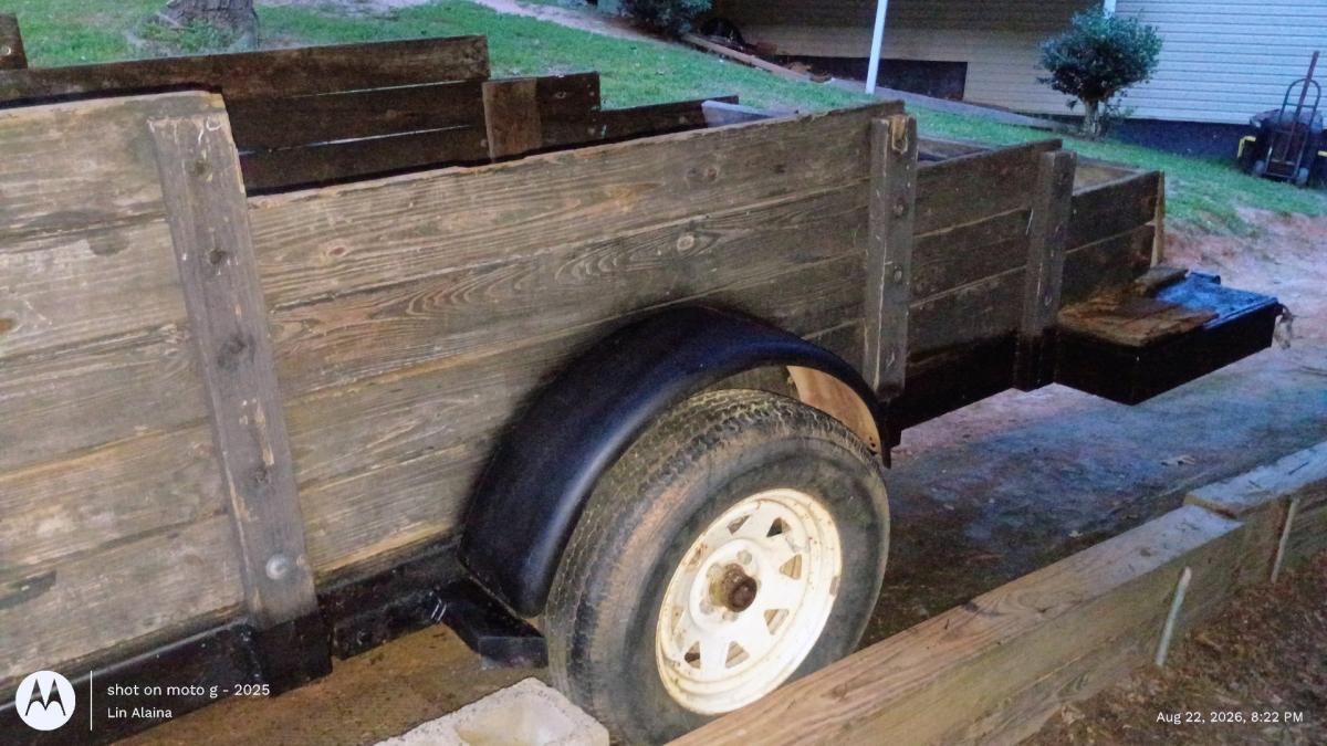 Single Axle Utility Trailer with Removable Sides