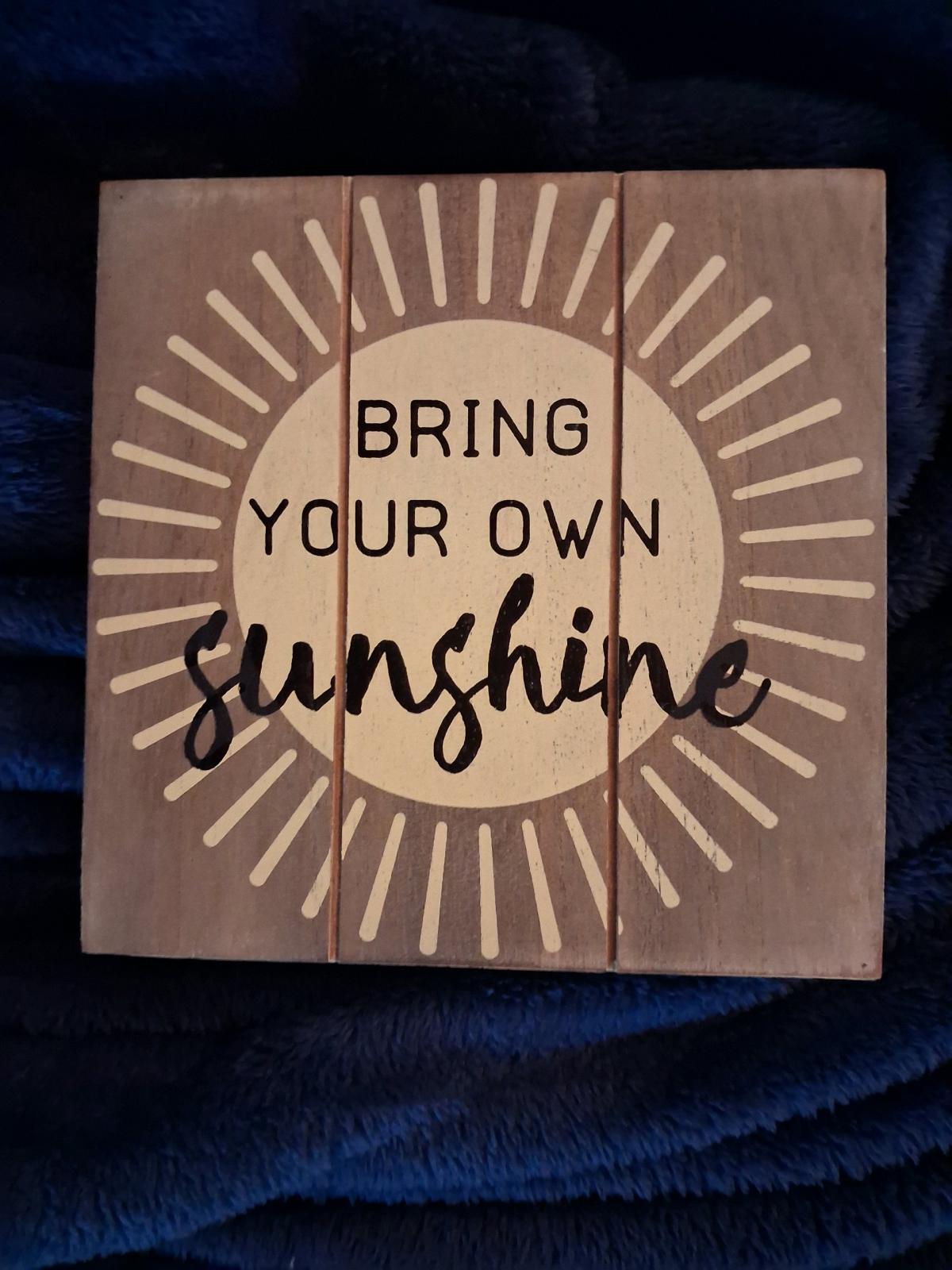Wall hanging for bathroom or kitchen