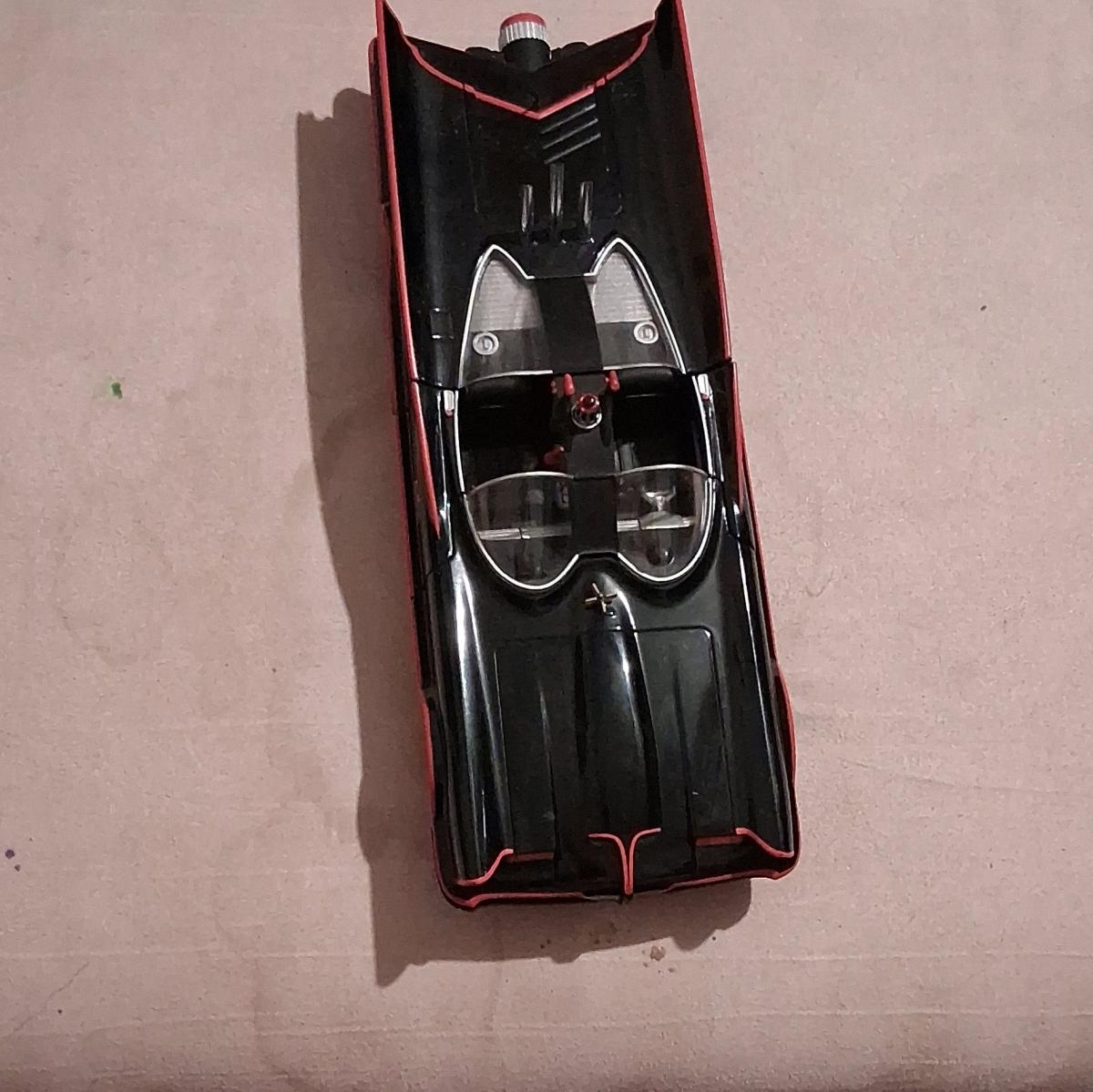 Hot Wheels 1966 TV Series Batmobile Batman Car 118 W1171