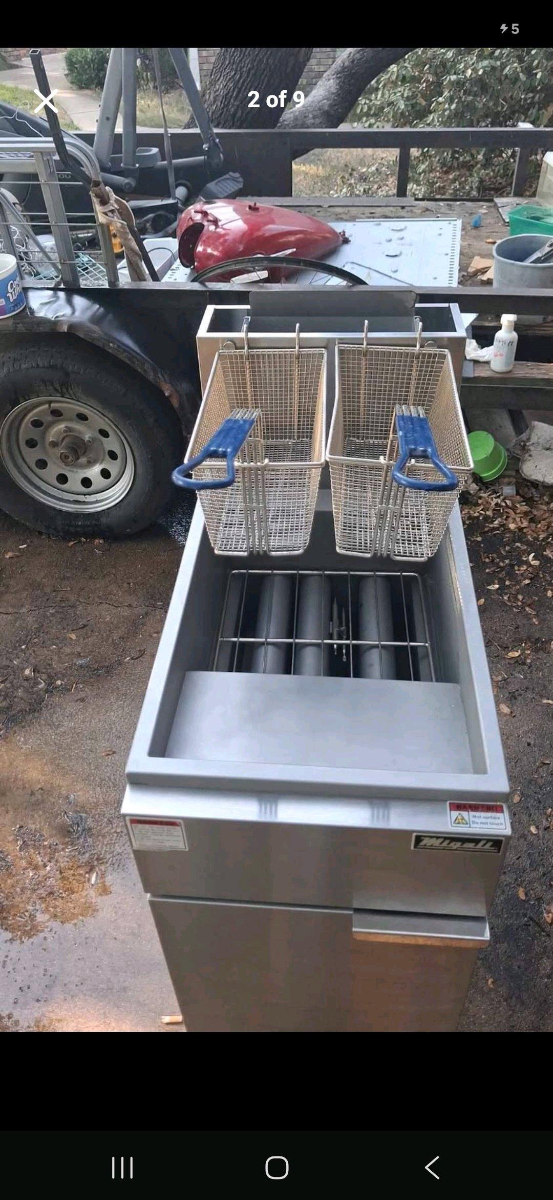 migali restaraunt  stainless deep fryer