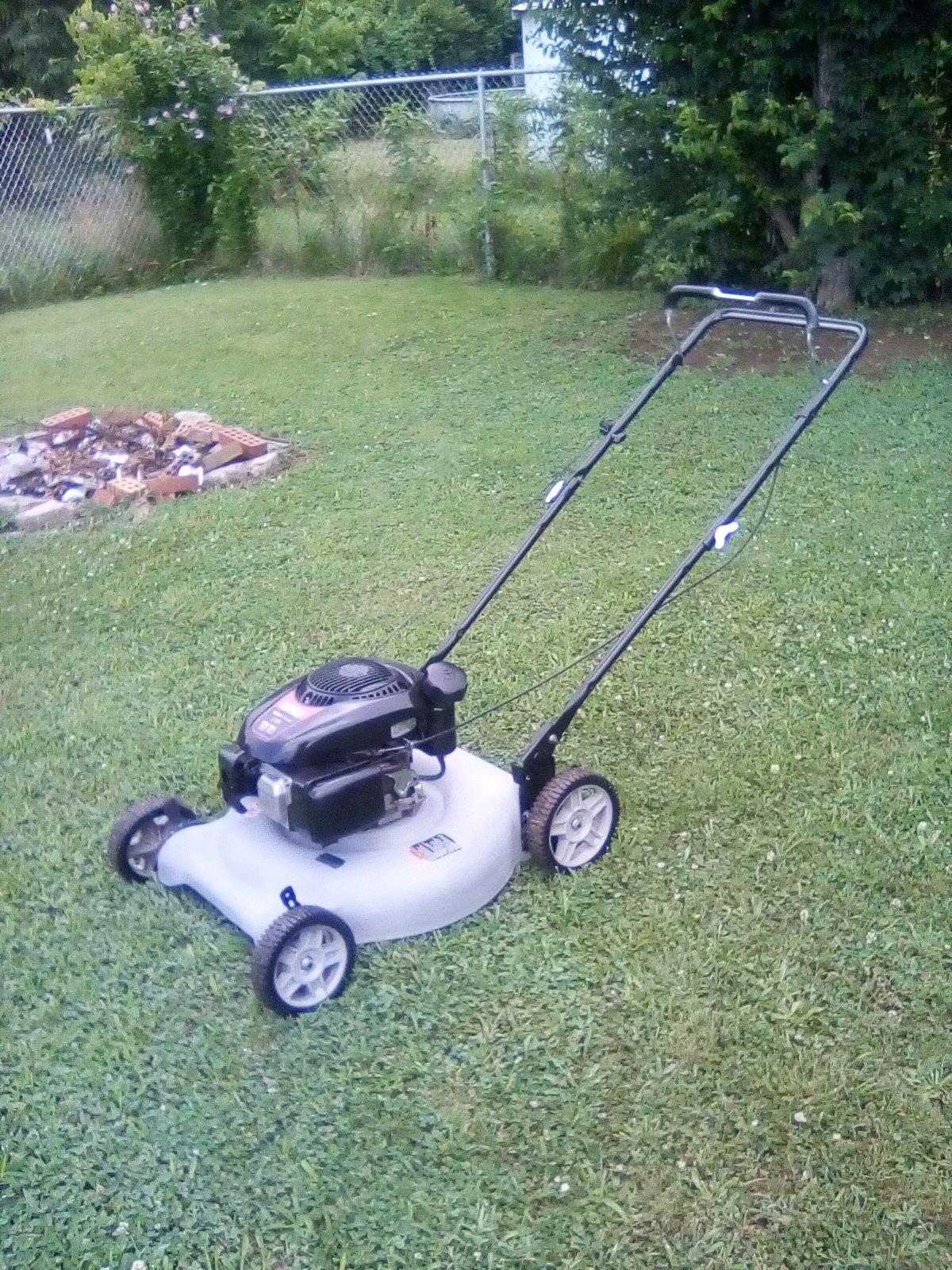Huskee Kohler an bolens push mower