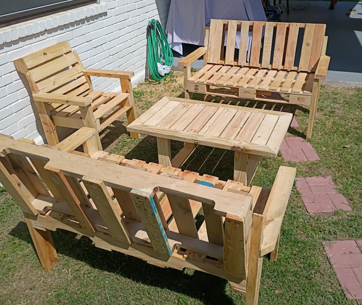 RUSTIC BENCHES