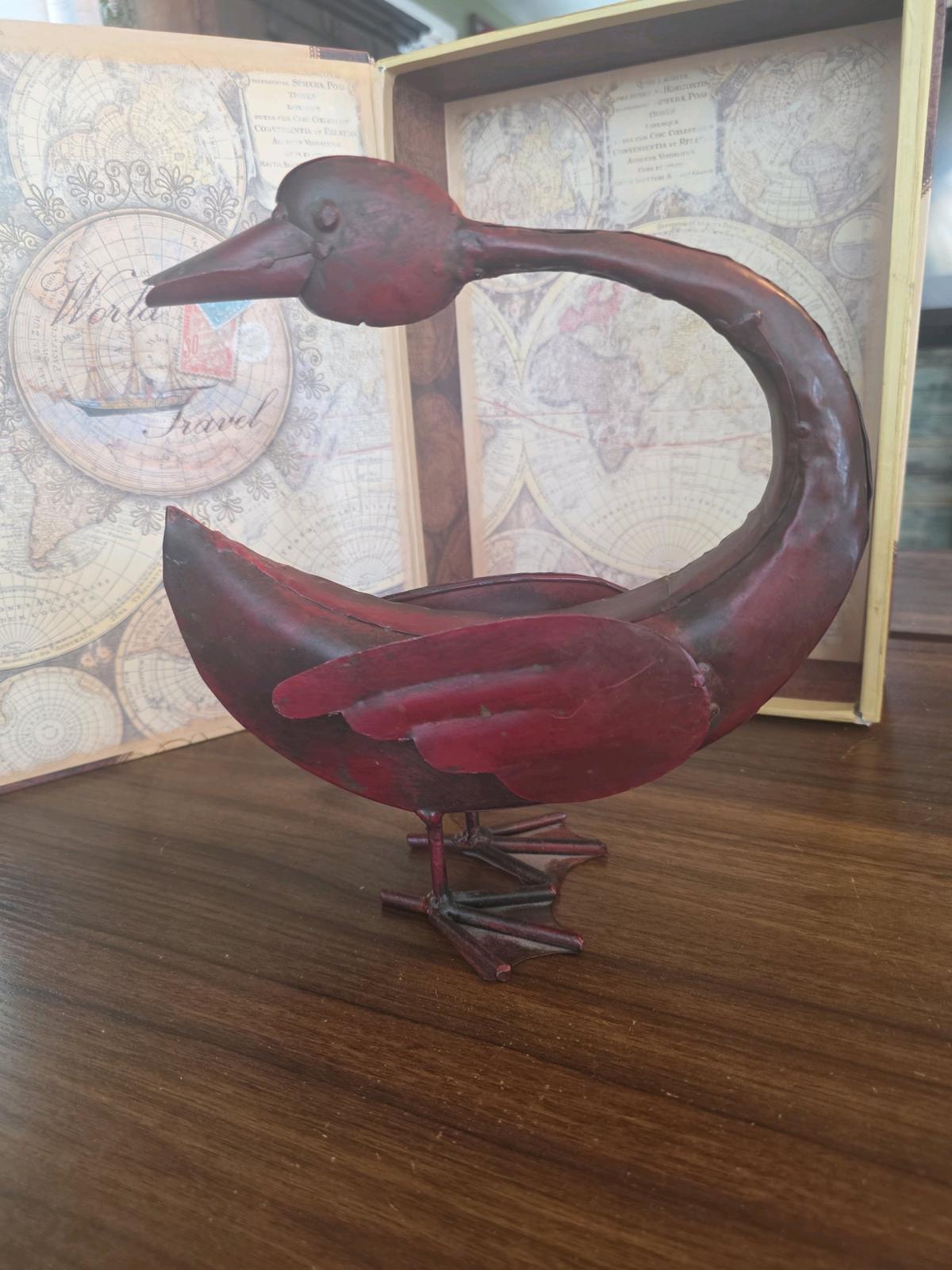 Vintage Metal Swan Statue 10 x 95 in pounded metal