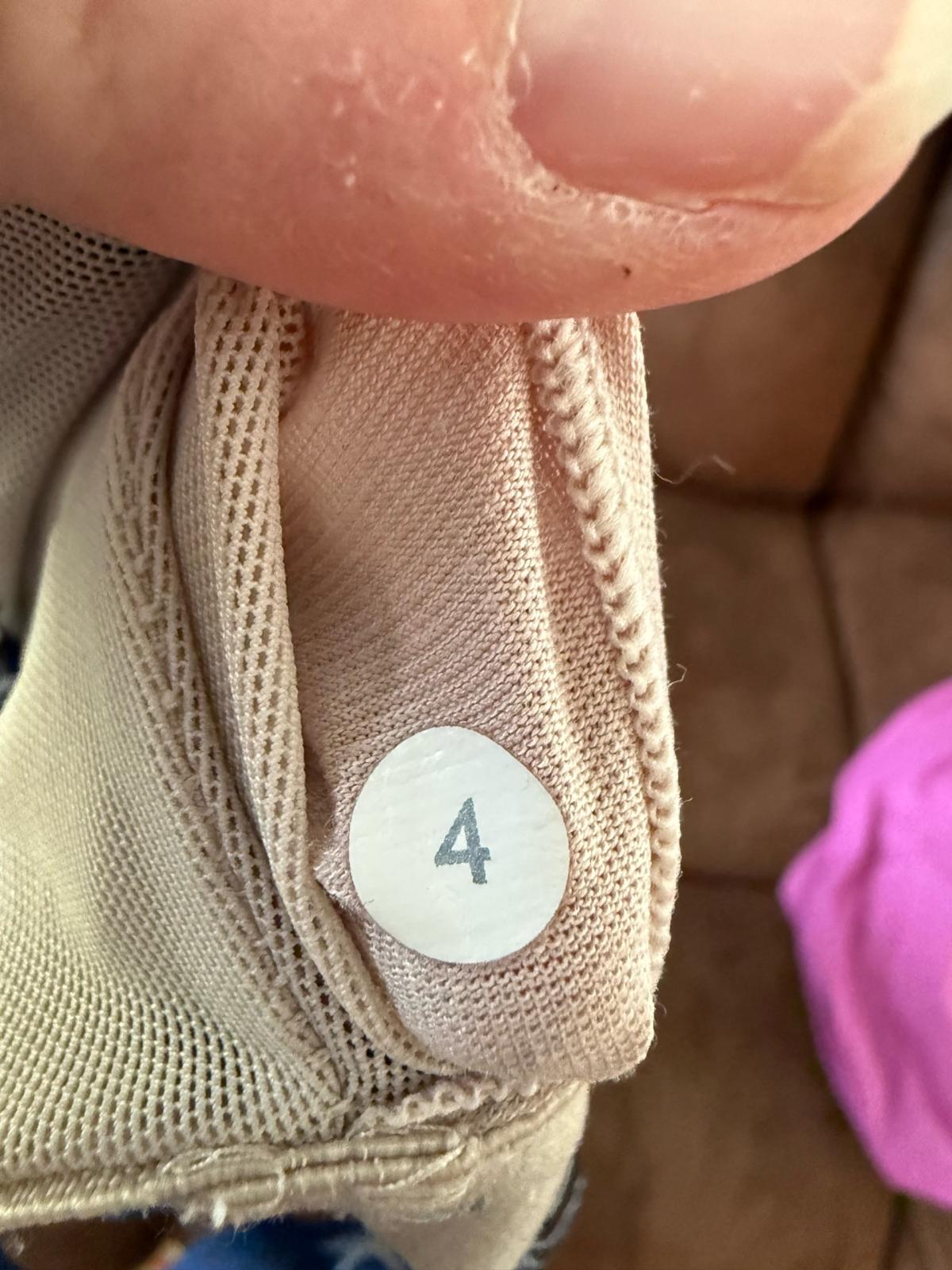 2 lululemon tanks