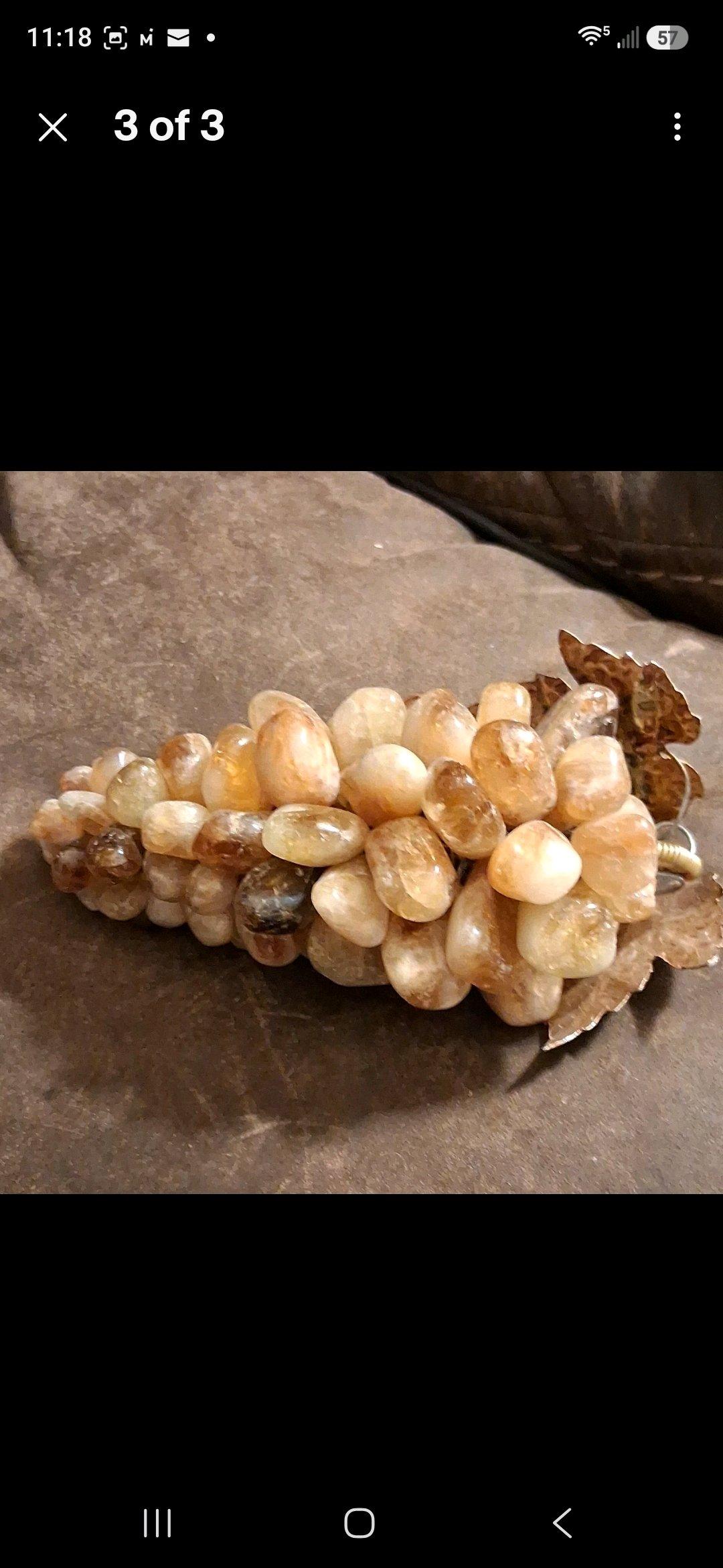 Stone Grapes decor