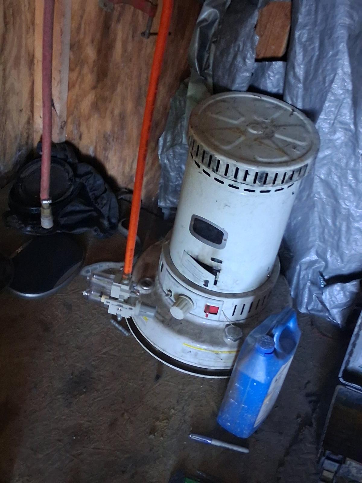 2 windows ac units a stand up and kerosene heater
