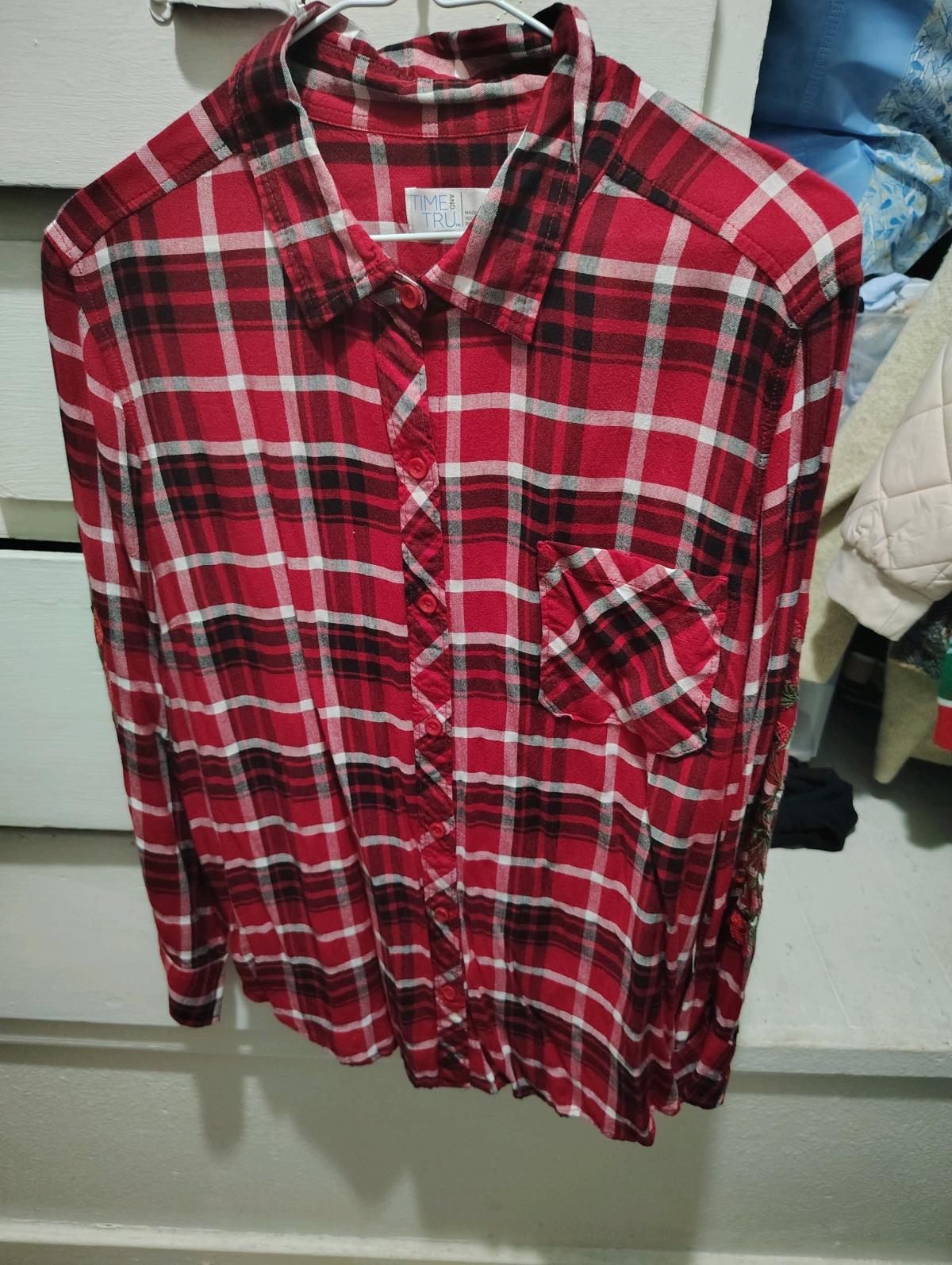 Womens Cowgirl Shirt Color Red Black and white Size Medium