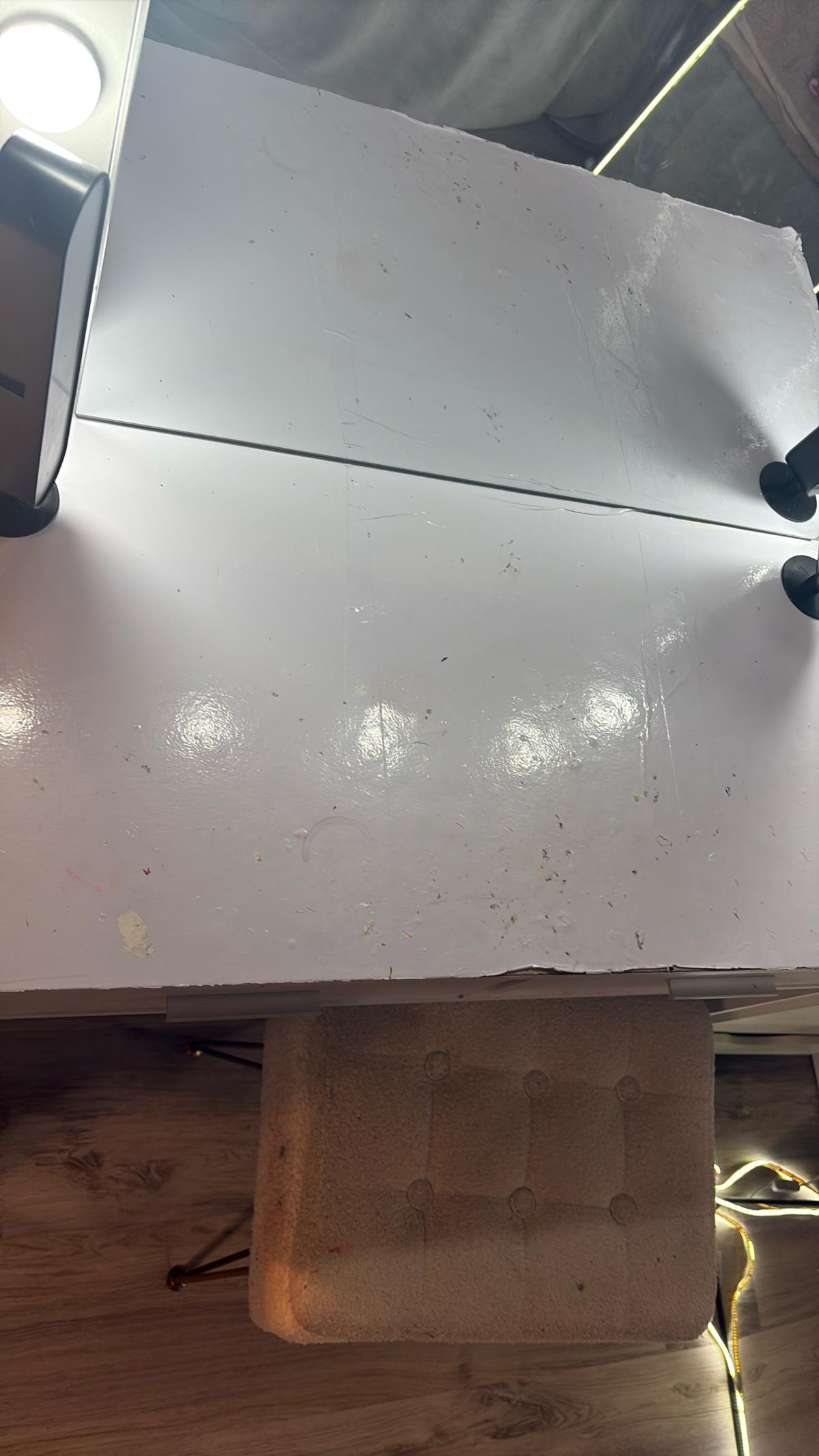 white vanity with light up mirror