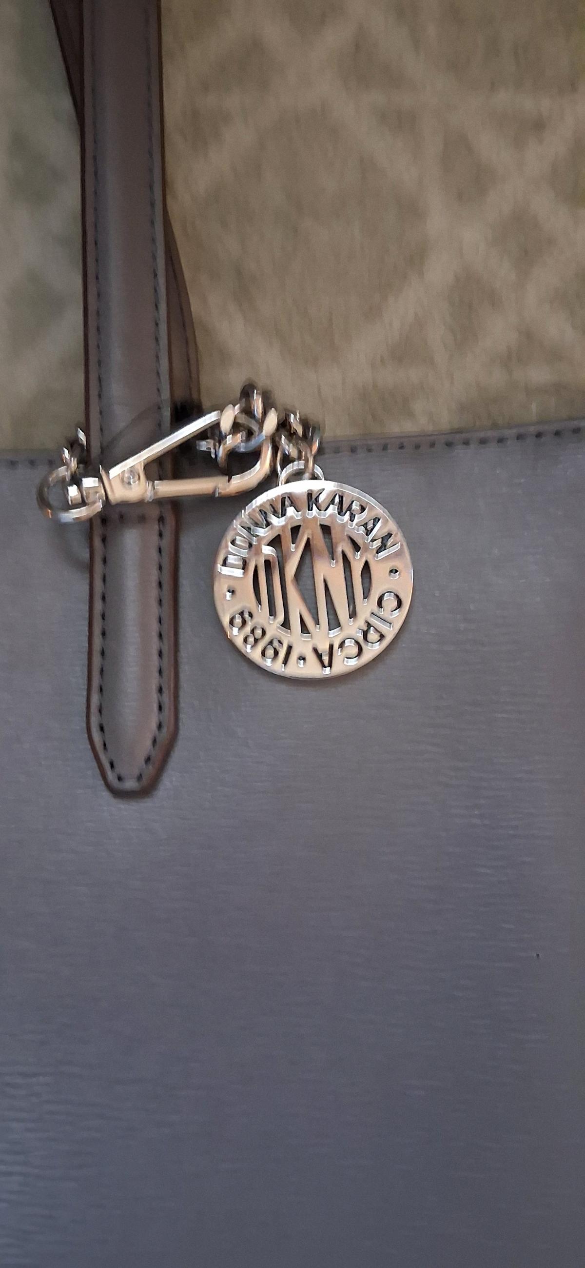 NEW DKNY LEATHER SHOULDER TOTE BAG
