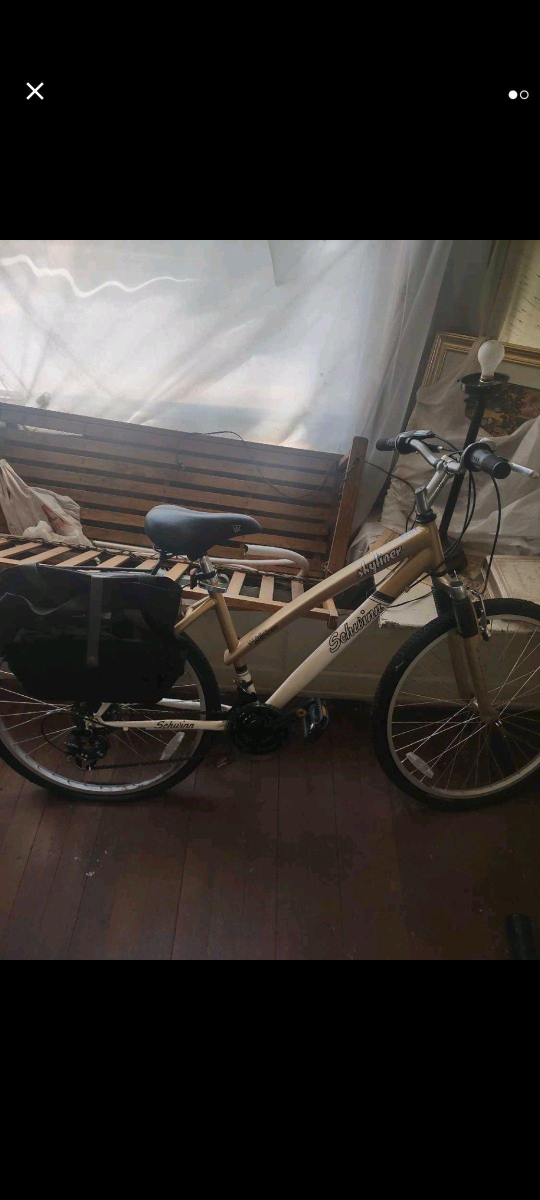 Schwinn Skyliner 21 Speed Hybrid Comfort Bike