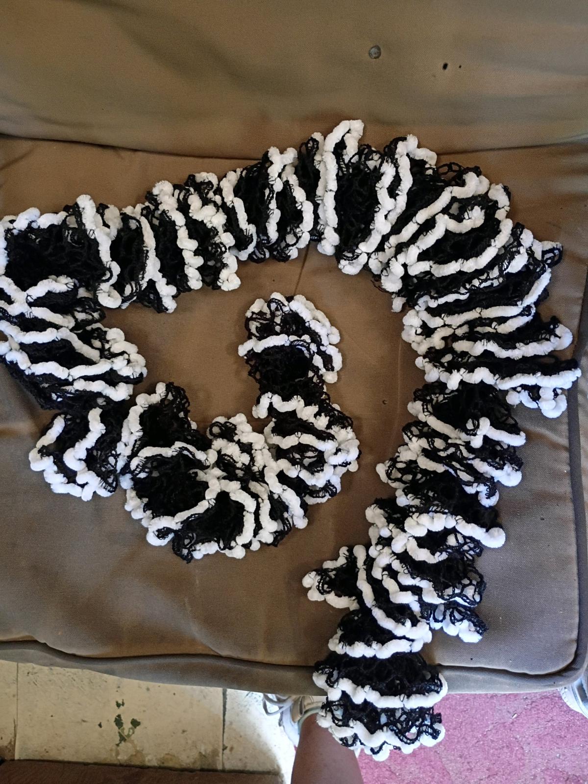 A Super Sexy Womans Ruffled White and Black New Scarf