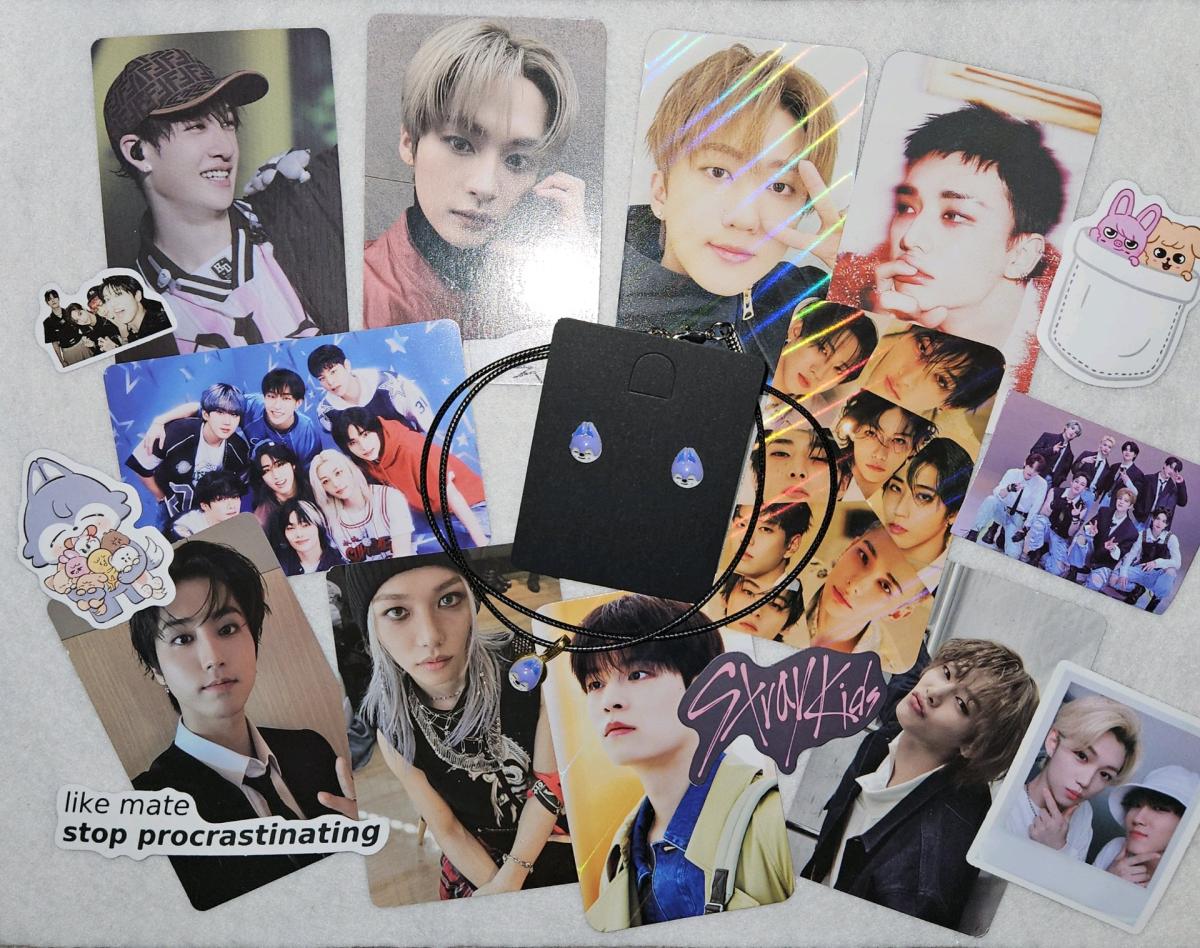 OT8 Stray Kids Pack with Ult Bias Jewelry