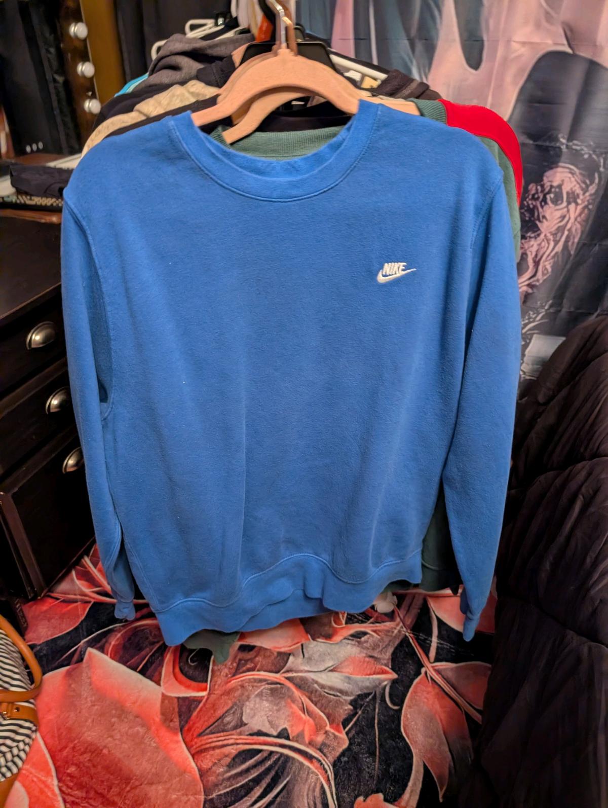 Nike Large Blue Sweatshirt and sweatpants Set