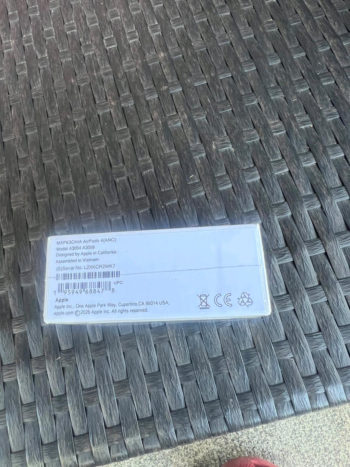 Airpod 4