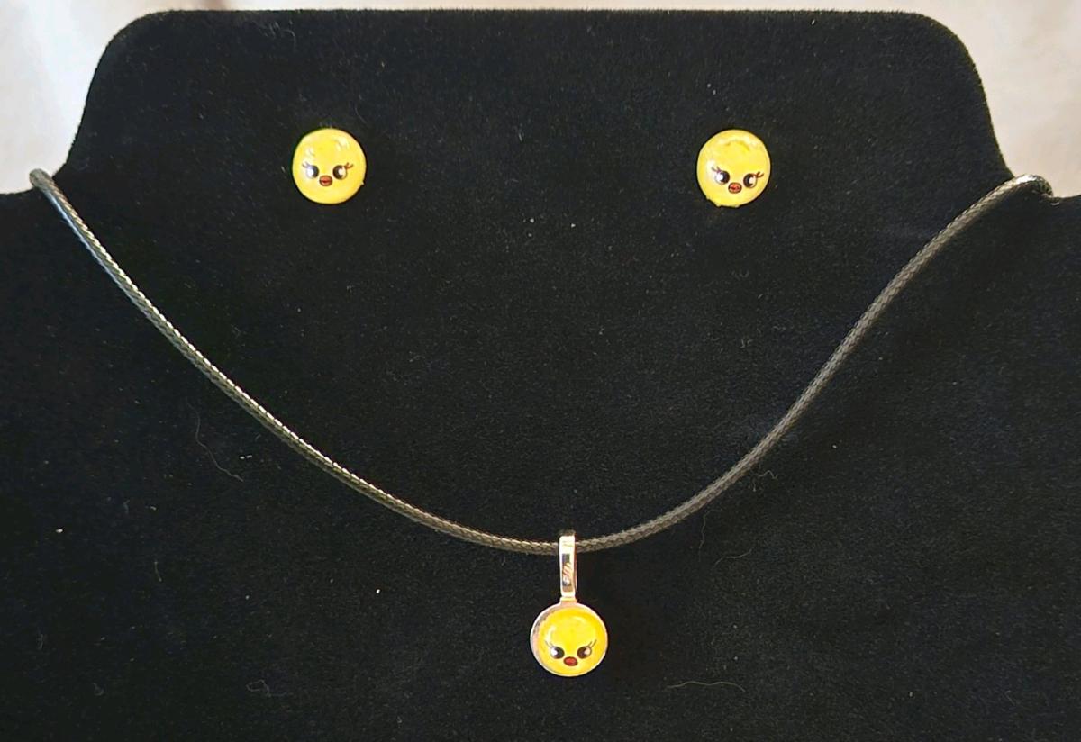 Handmade Stray Kids Felix Earrings and Necklace