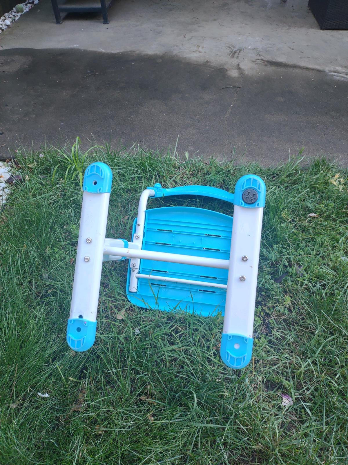 an adjustable chair
