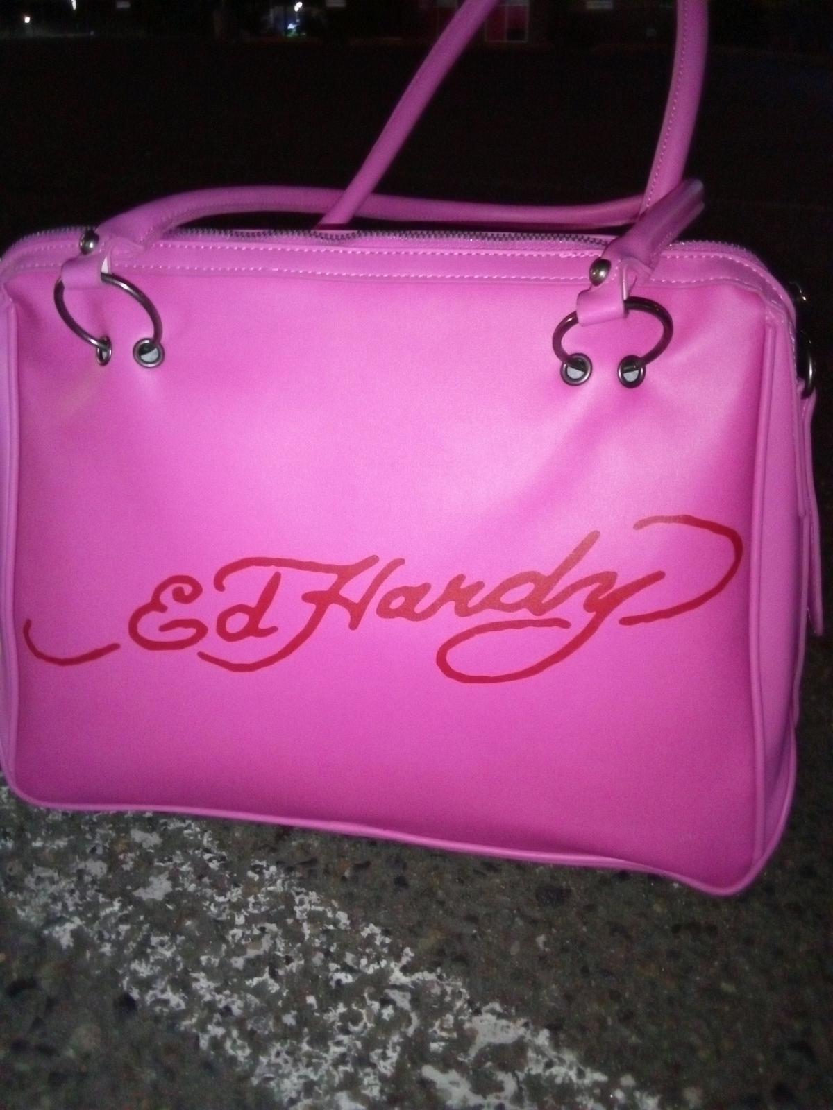 Ed HARDY PURSE NOT USED AT ALL
