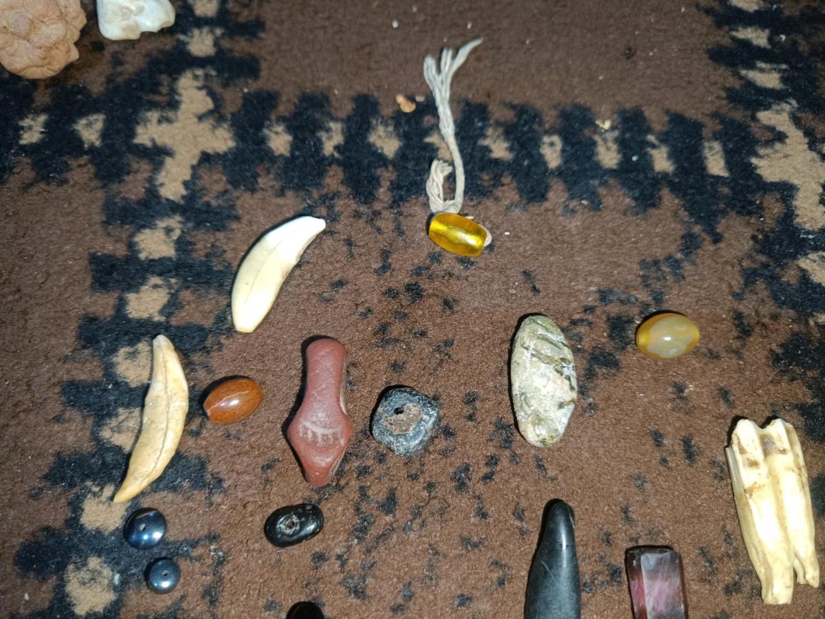 Yemeni agate and precious stones