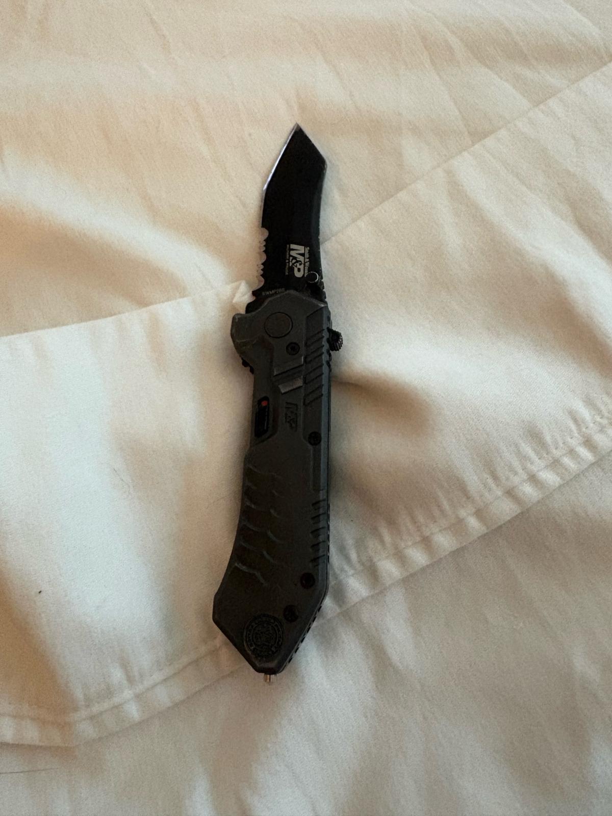 pocket knife