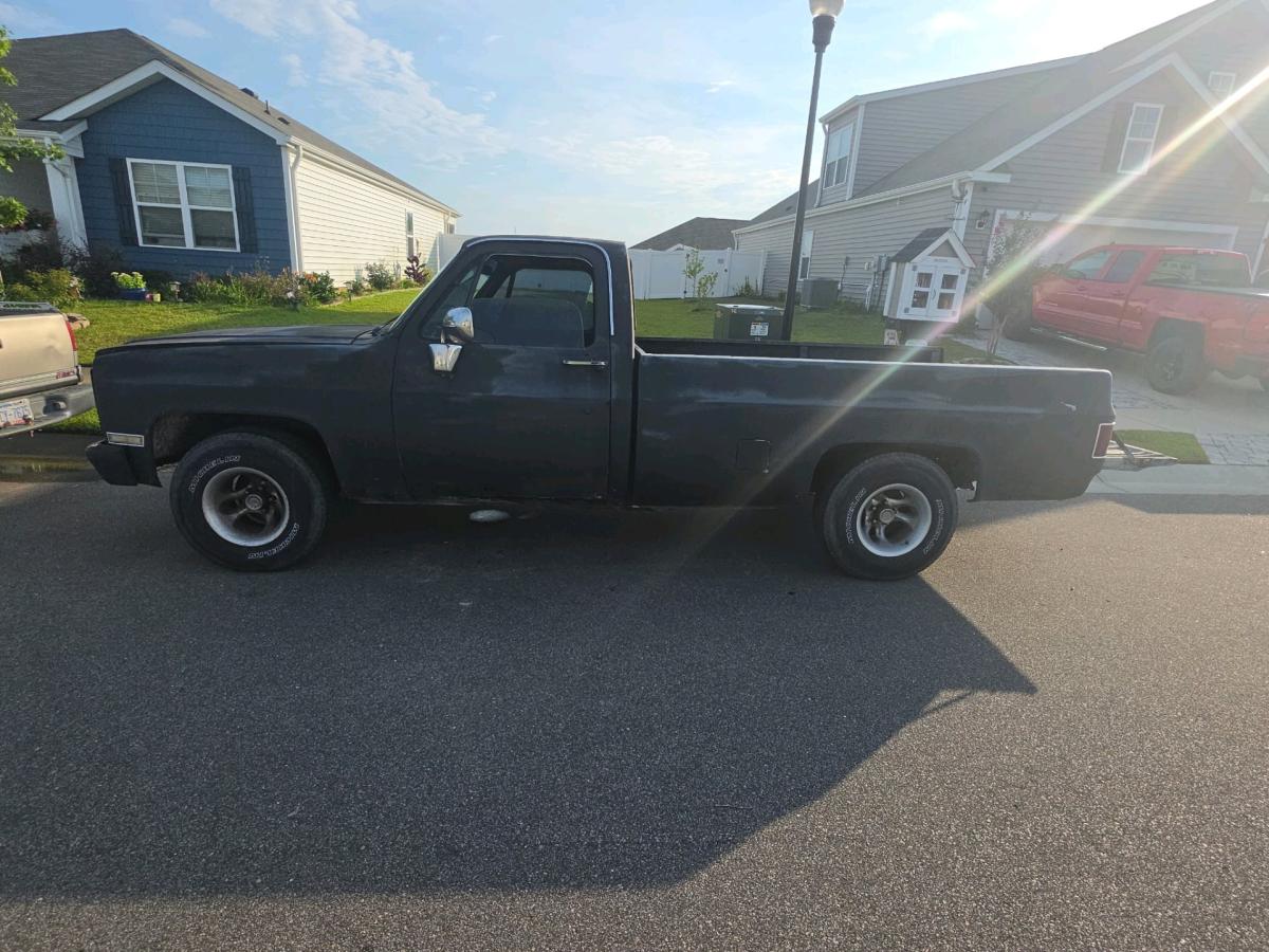 Clean Title 86 Chevy C10 Square Body
