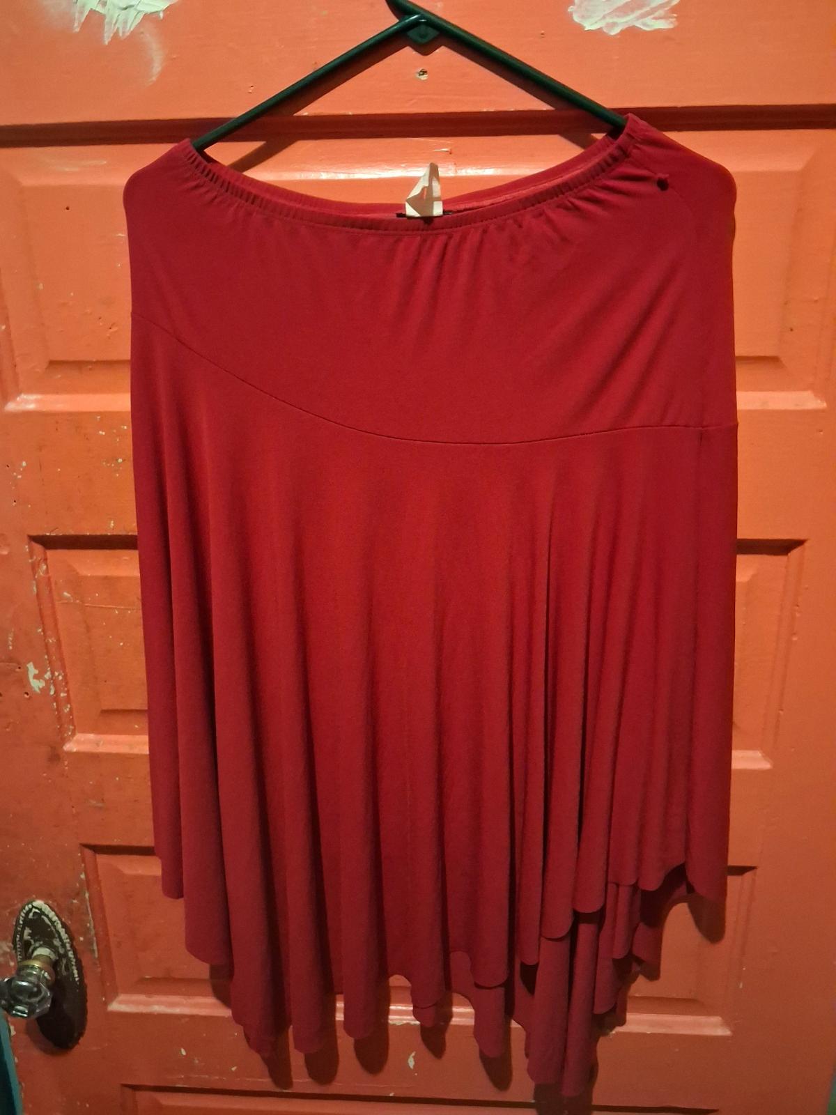 Topia Womens Red Skirt Large