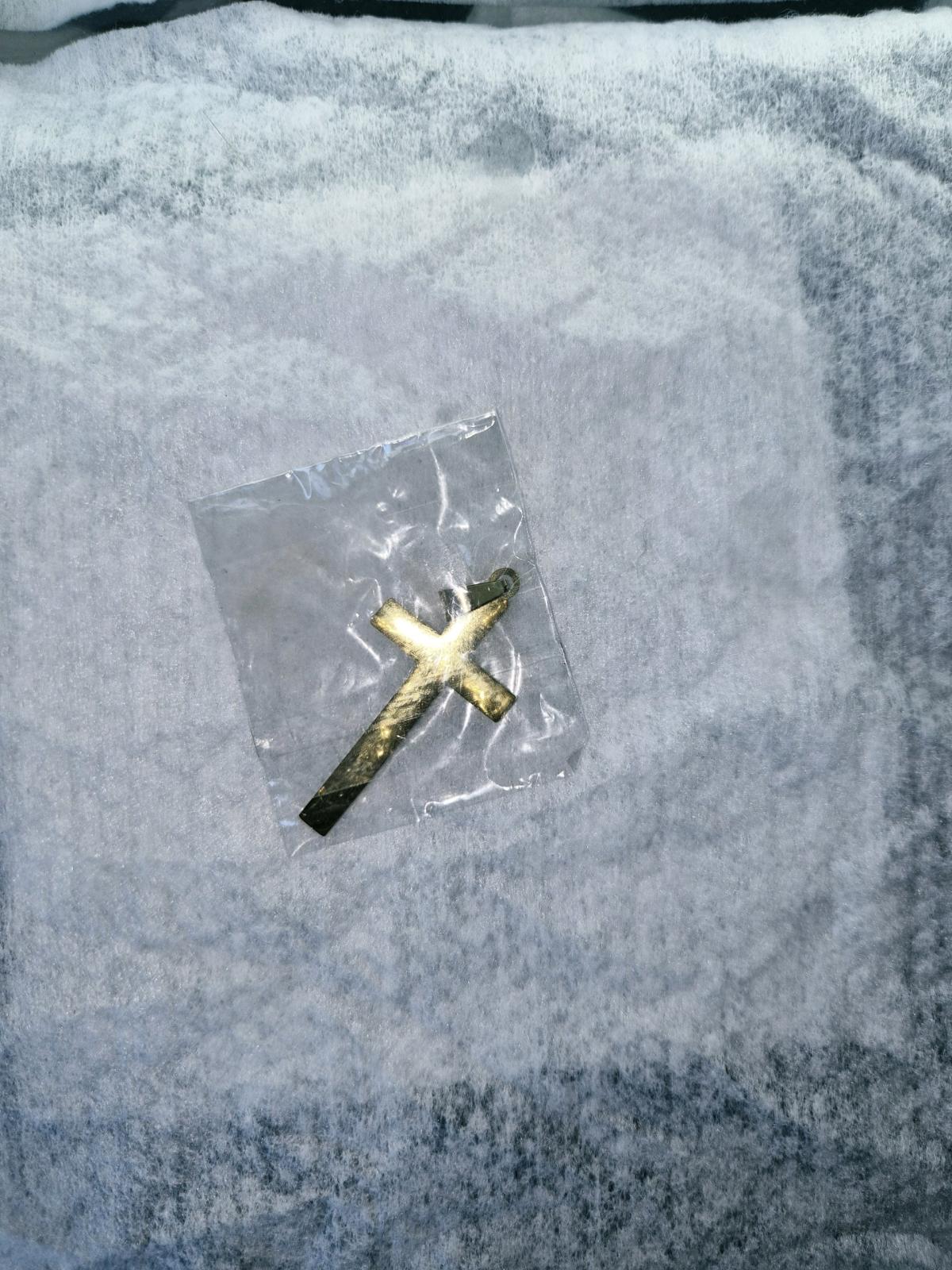 cross gold tone necklace