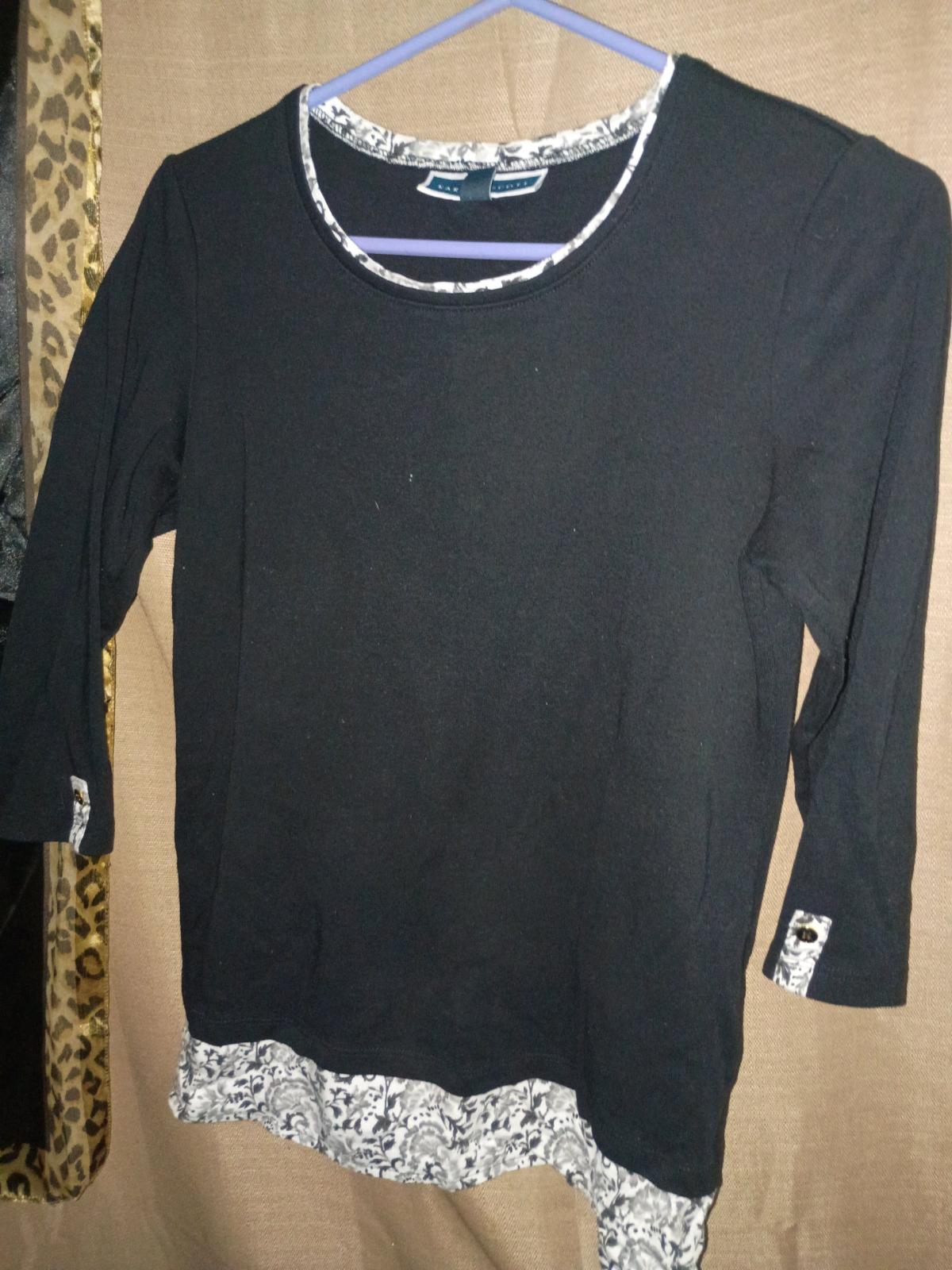 A Nice Womens sexy Black and White Top
