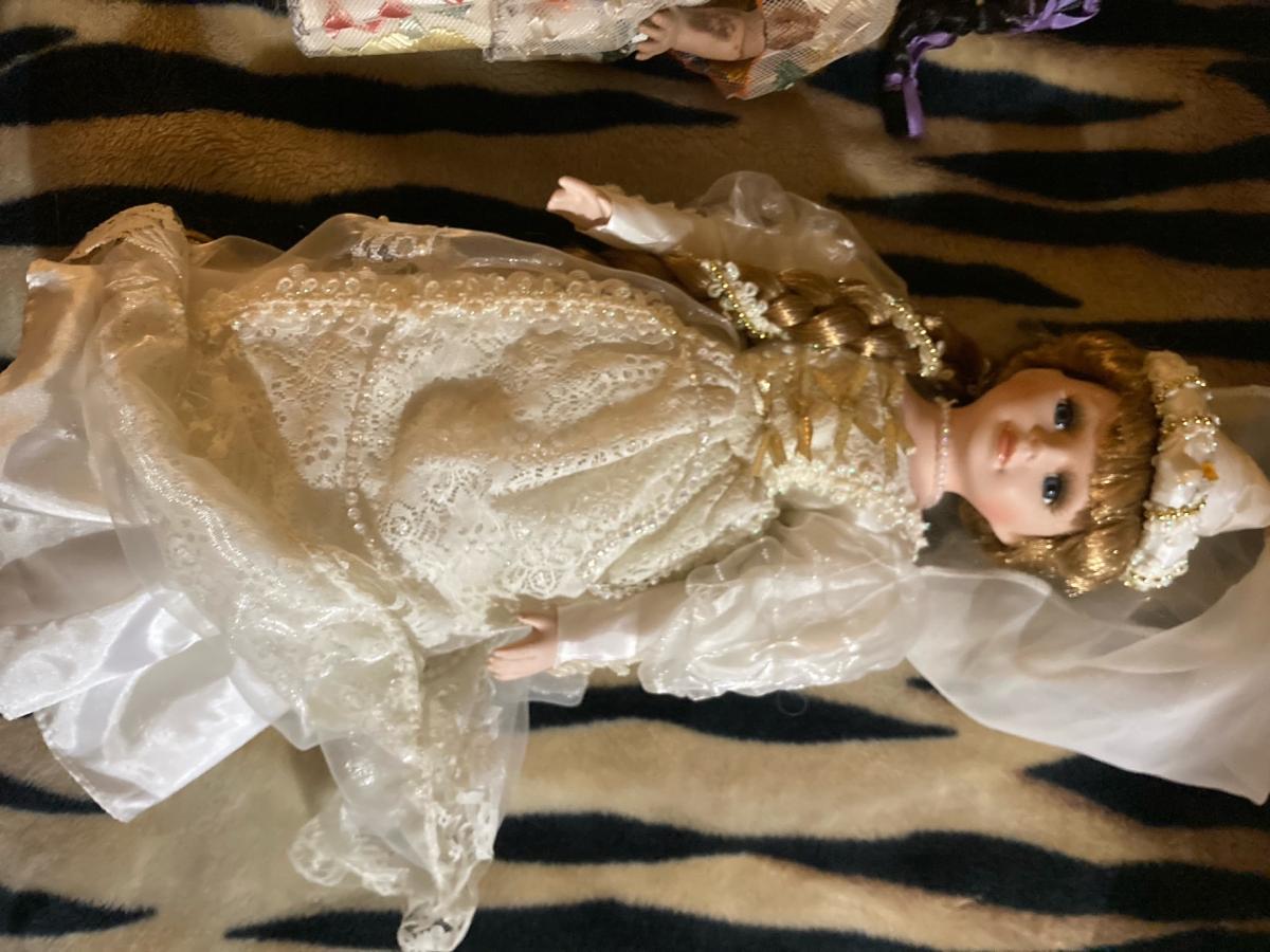 making room to give some lucky family a nice antique dolls